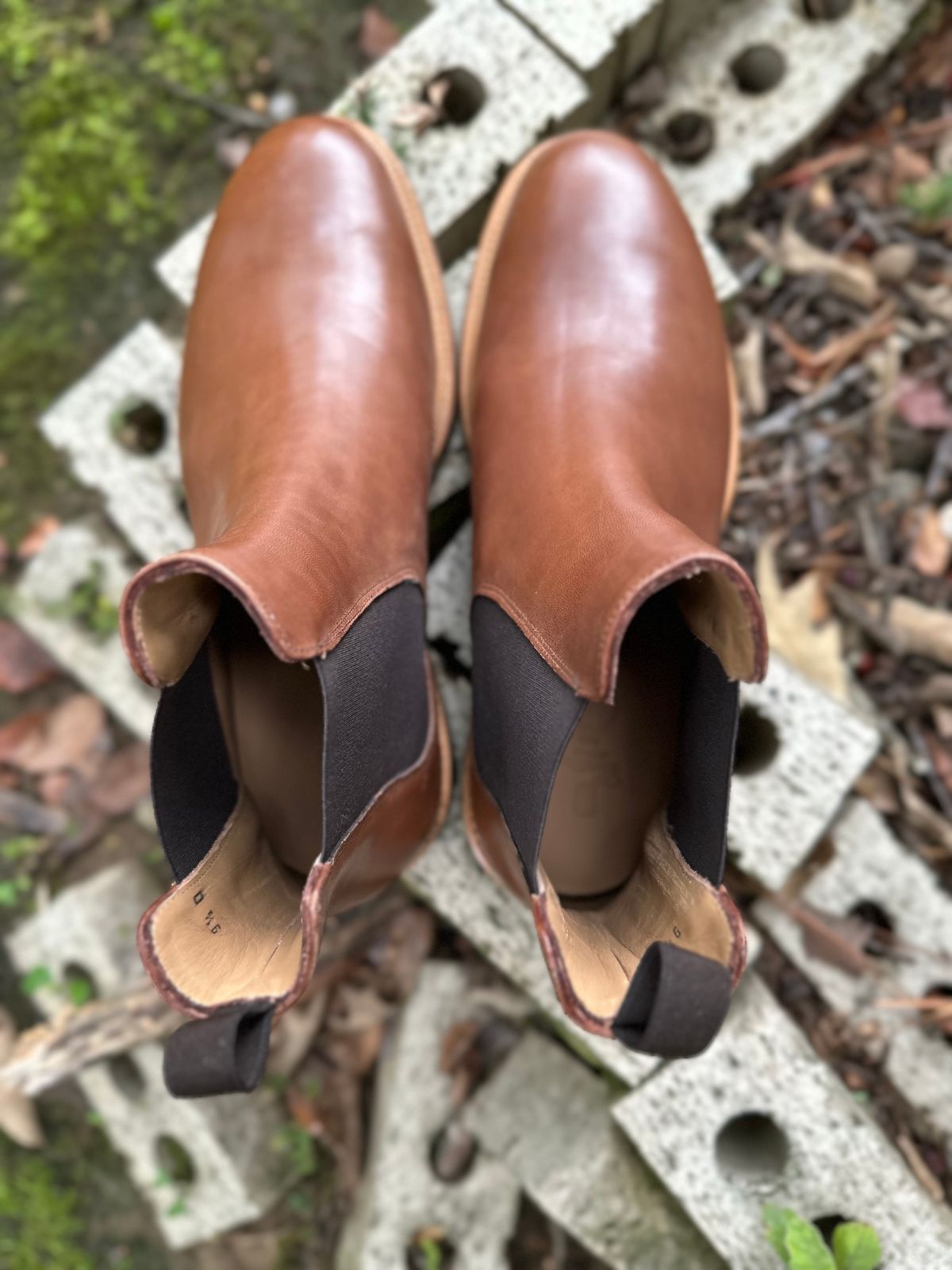 Photo by heef on October 1, 2024 of the Rider Boot Co. Fritz in Maryam Toscanello Horsebutt.