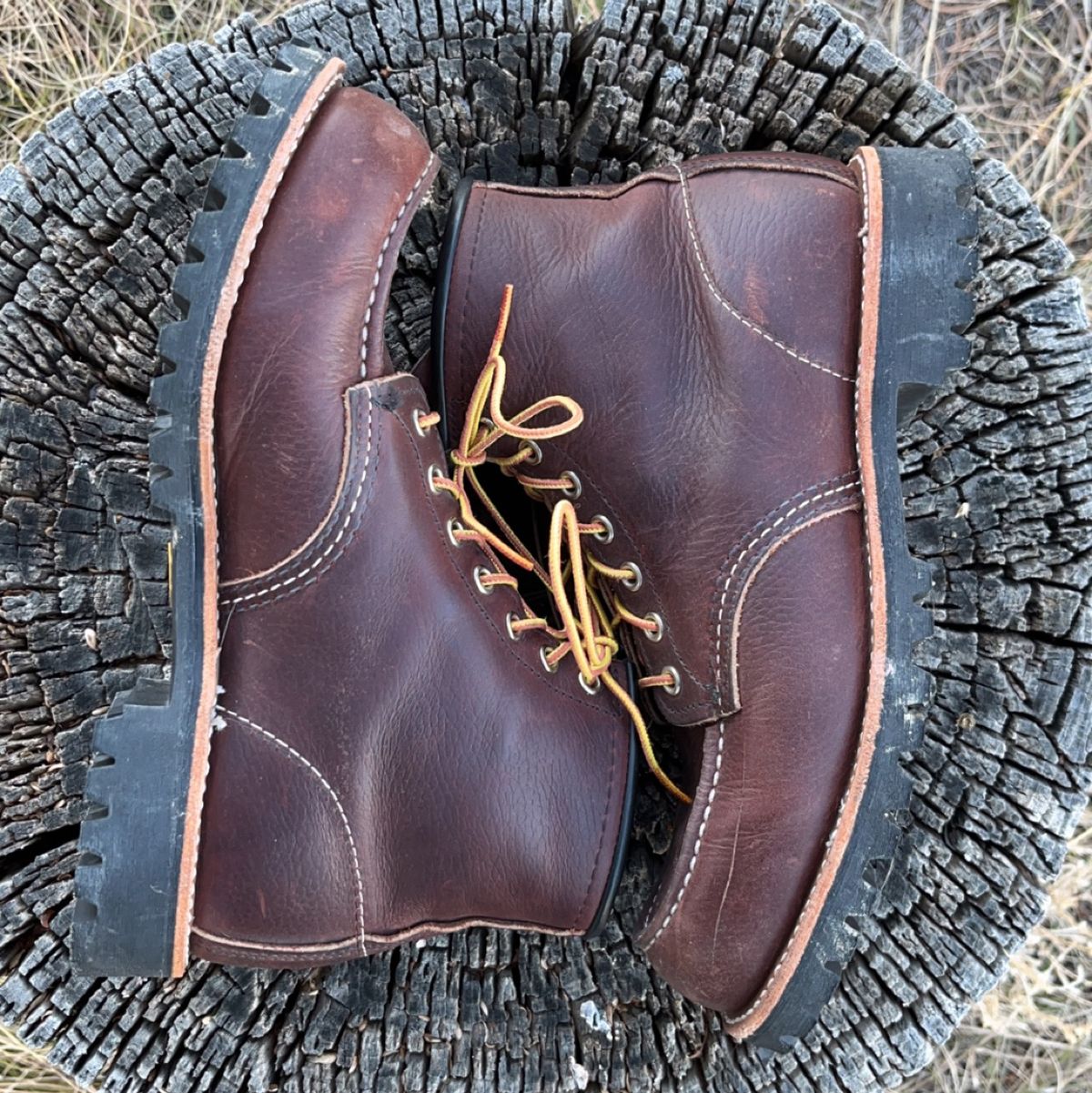 Photo by Spudanko on December 7, 2023 of the Red Wing Roughneck in S.B. Foot Briar Oil Slick.