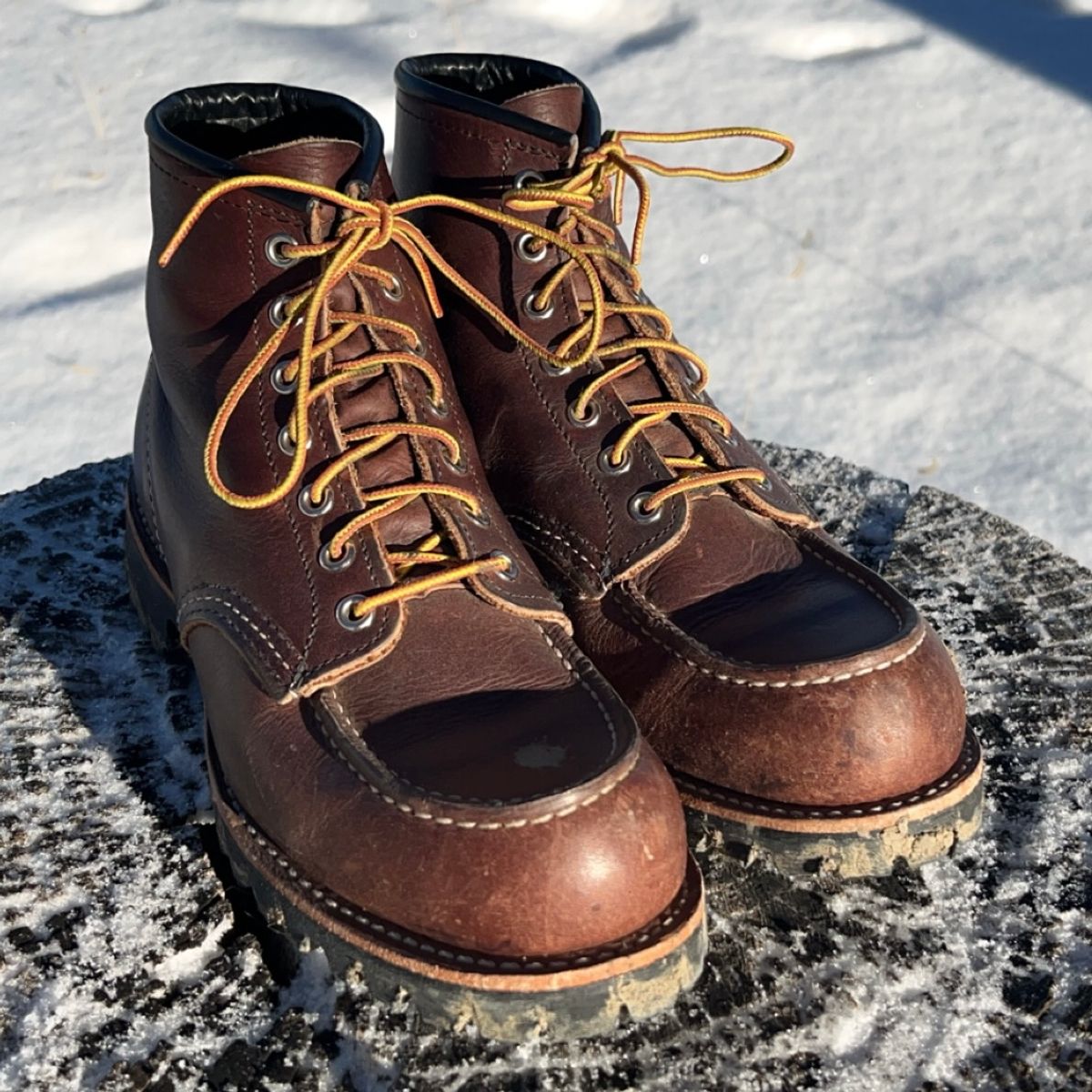 Photo by Spudanko on January 6, 2024 of the Red Wing Roughneck in S.B. Foot Briar Oil Slick.