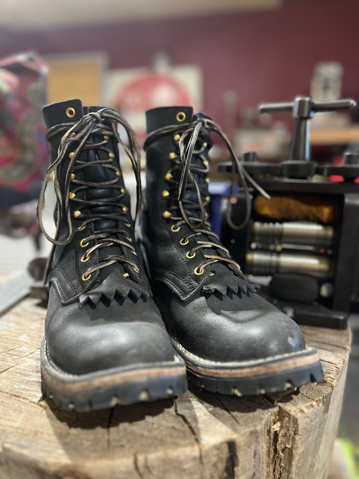 Photo by Spudanko on April 13, 2024 of the Nicks BuilderPro in Seidel 1964 Black Roughout.