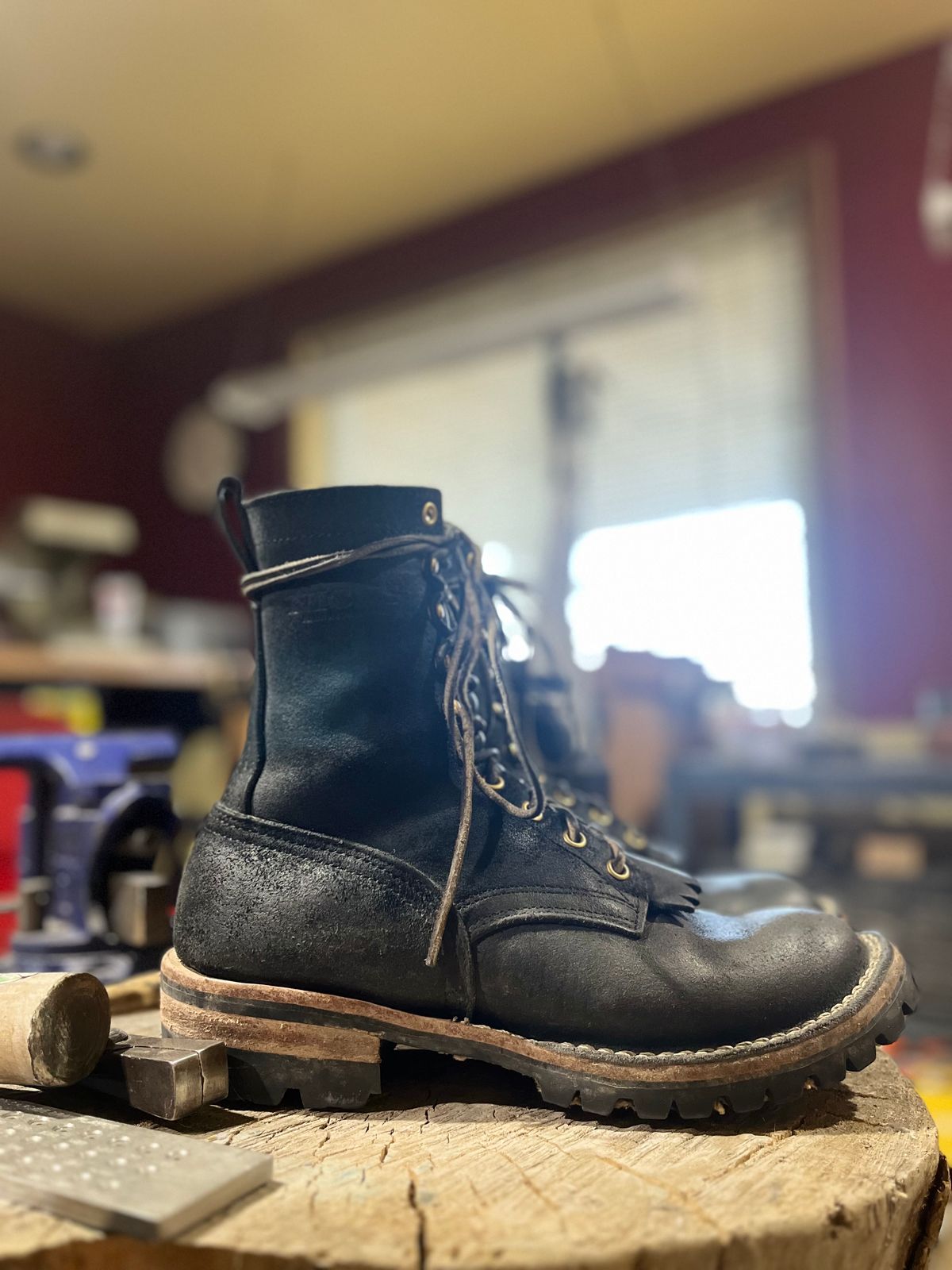 Photo by Spudanko on April 13, 2024 of the Nicks BuilderPro in Seidel 1964 Black Roughout.