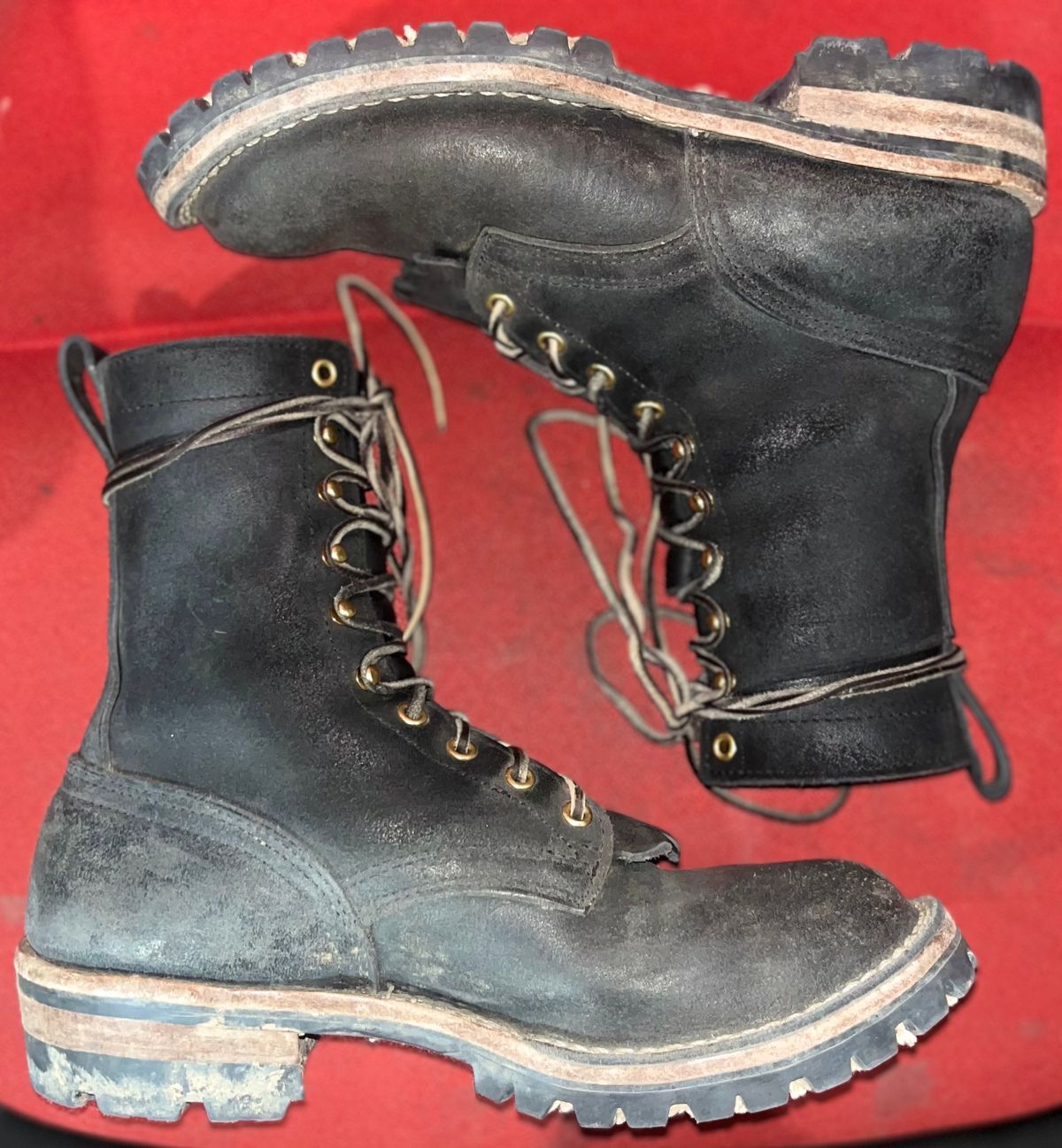 Photo by Spudanko on April 13, 2024 of the Nicks BuilderPro in Seidel 1964 Black Roughout.