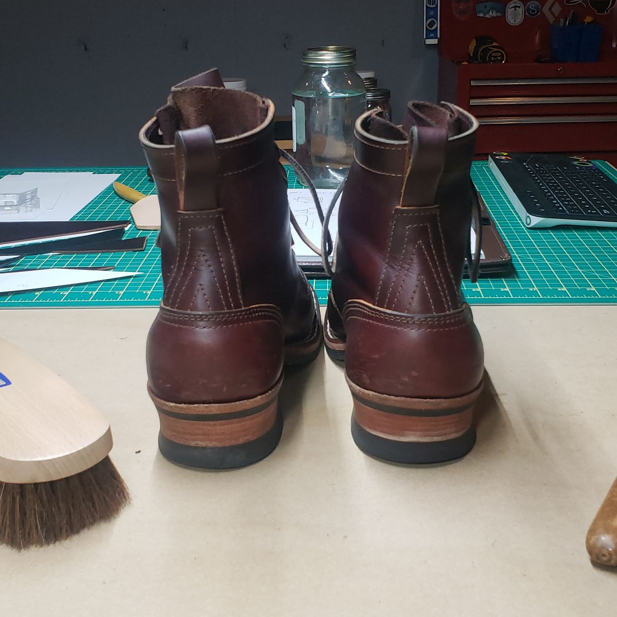 Photo by boechler on December 5, 2023 of the Nicks Robert in Wickett & Craig Chestnut Oiled Latigo.