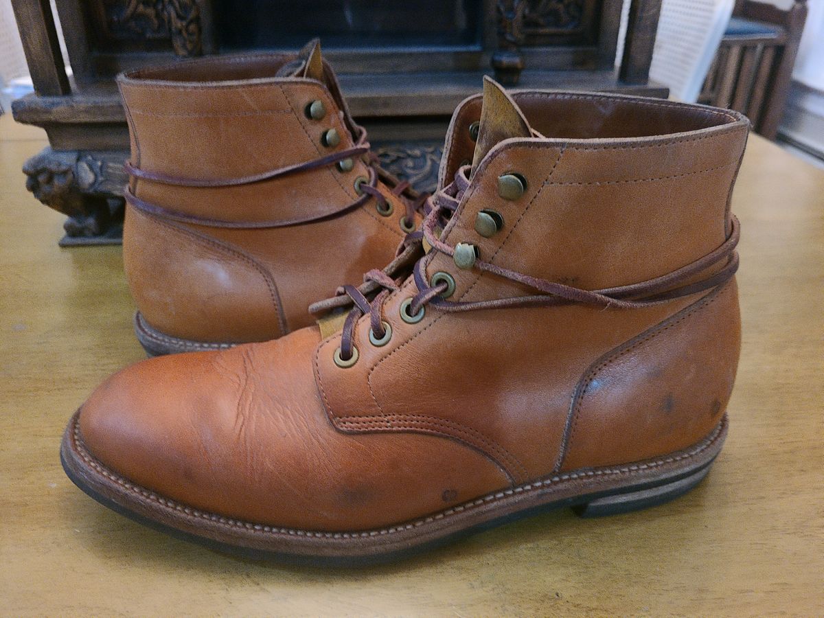 Photo by False.Idle.Warship on March 6, 2024 of the Grant Stone Diesel Boot in Horween Tan Essex.