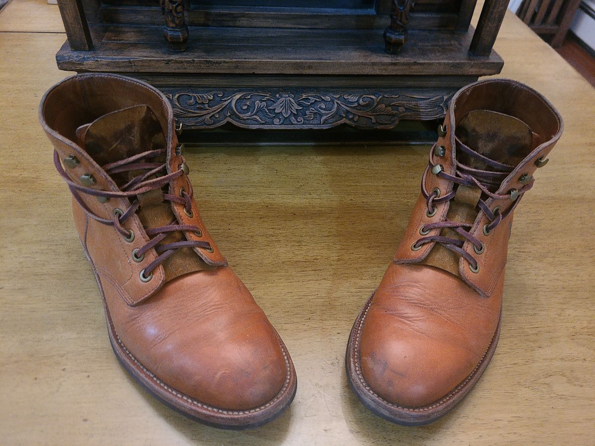 Photo by False.Idle.Warship on March 6, 2024 of the Grant Stone Diesel Boot in Horween Tan Essex.