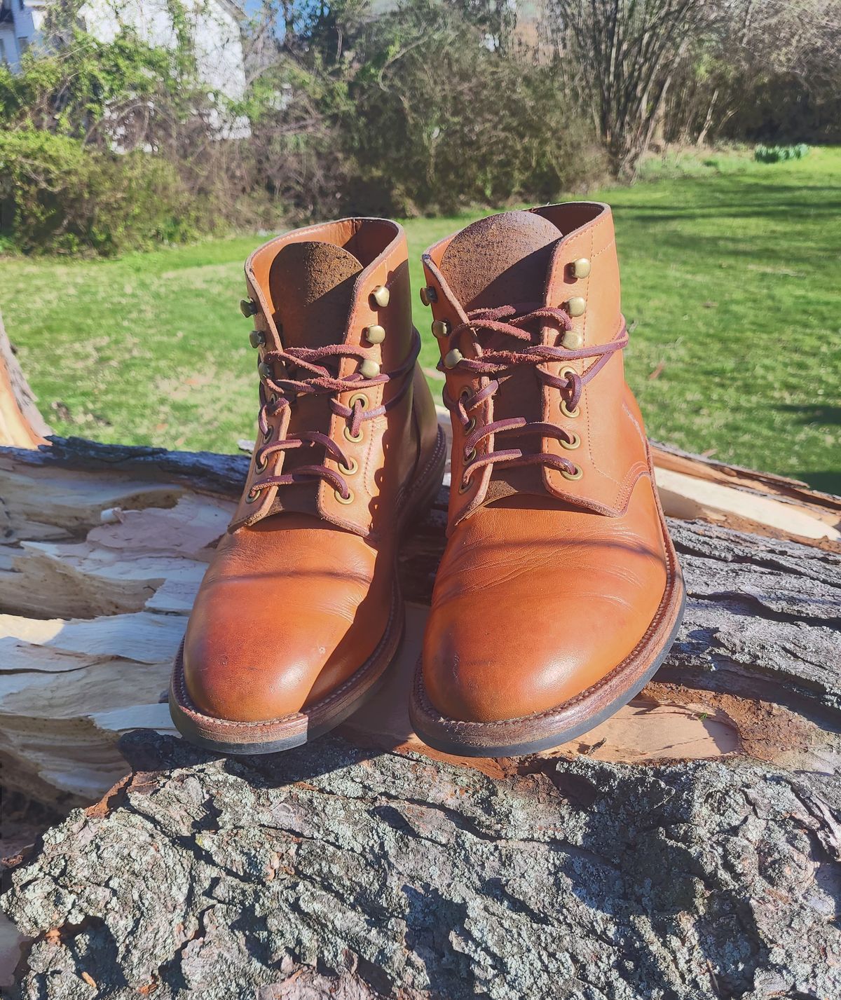 Photo by False.Idle.Warship on April 4, 2024 of the Grant Stone Diesel Boot in Horween Tan Essex.