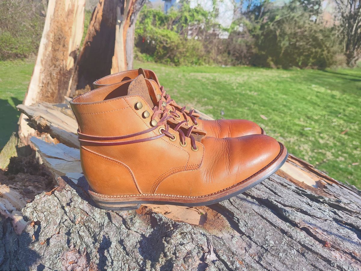 Photo by False.Idle.Warship on April 4, 2024 of the Grant Stone Diesel Boot in Horween Tan Essex.