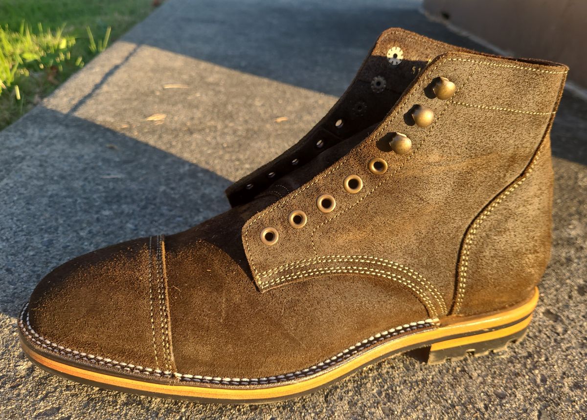 Photo by False.Idle.Warship on October 5, 2025 of the Parkhurst The Richmond in Dark Olive Waxed Roughout.