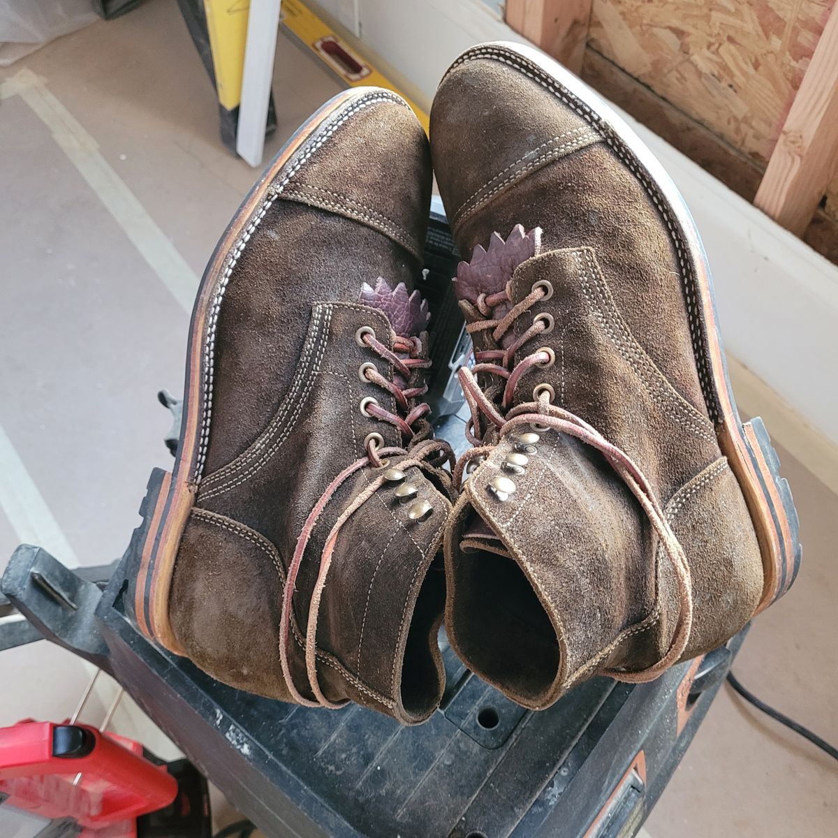 Photo by False.Idle.Warship on December 29, 2025 of the Parkhurst The Richmond in Dark Olive Waxed Roughout.