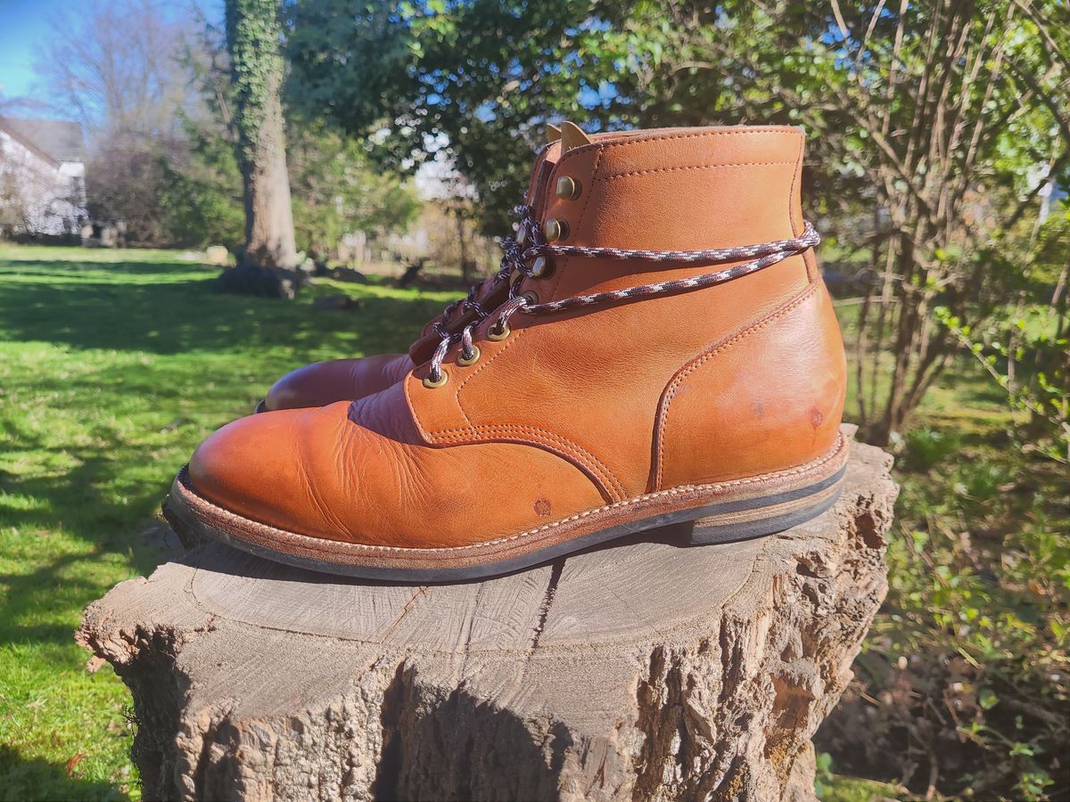 Photo by False.Idle.Warship on April 4, 2024 of the Grant Stone Diesel Boot in Horween Tan Essex.