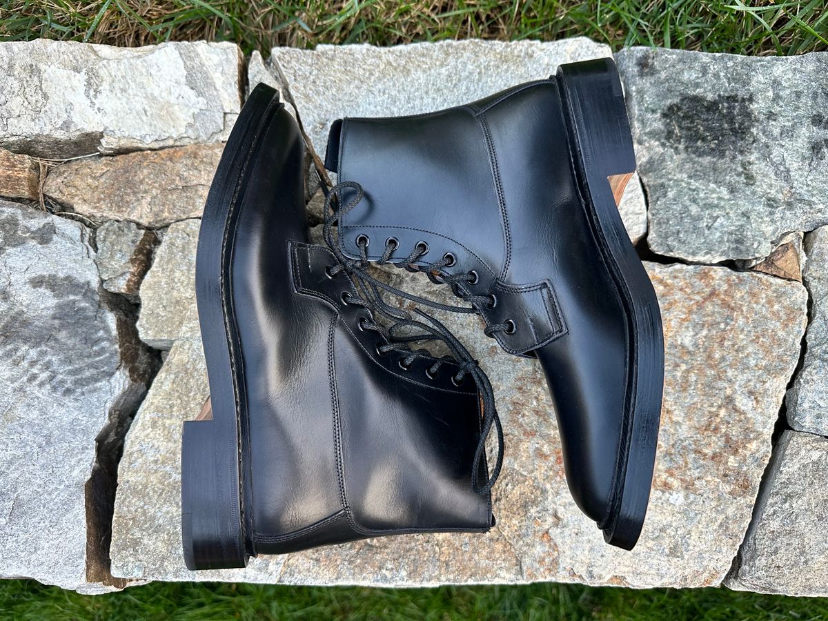 Photo by swampdonkey on October 1, 2023 of the Tricker's Burford Plain Derby Boot in Black Calf.