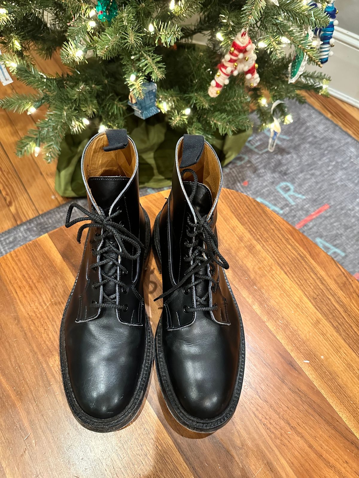 Photo by swampdonkey on December 5, 2023 of the Tricker's Burford Plain Derby Boot in Black Calf.