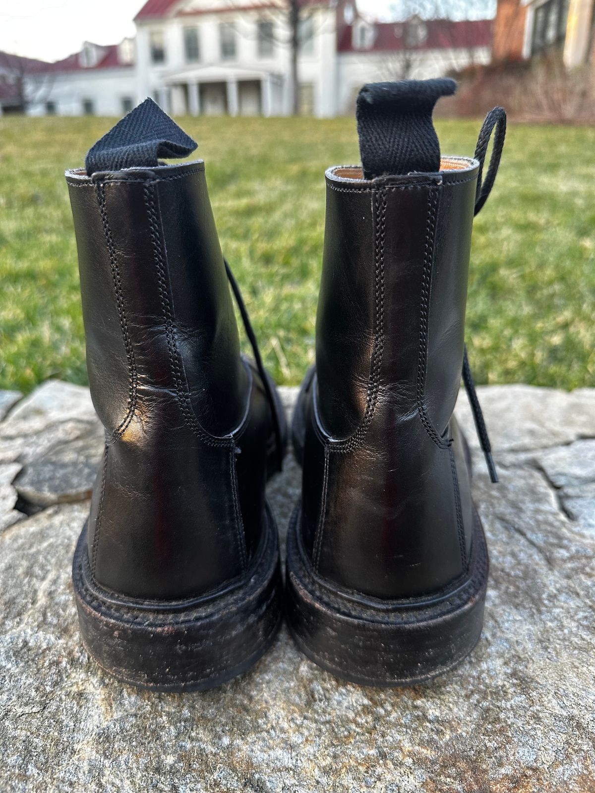 Photo by swampdonkey on January 5, 2024 of the Tricker's Burford Plain Derby Boot in Black Calf.