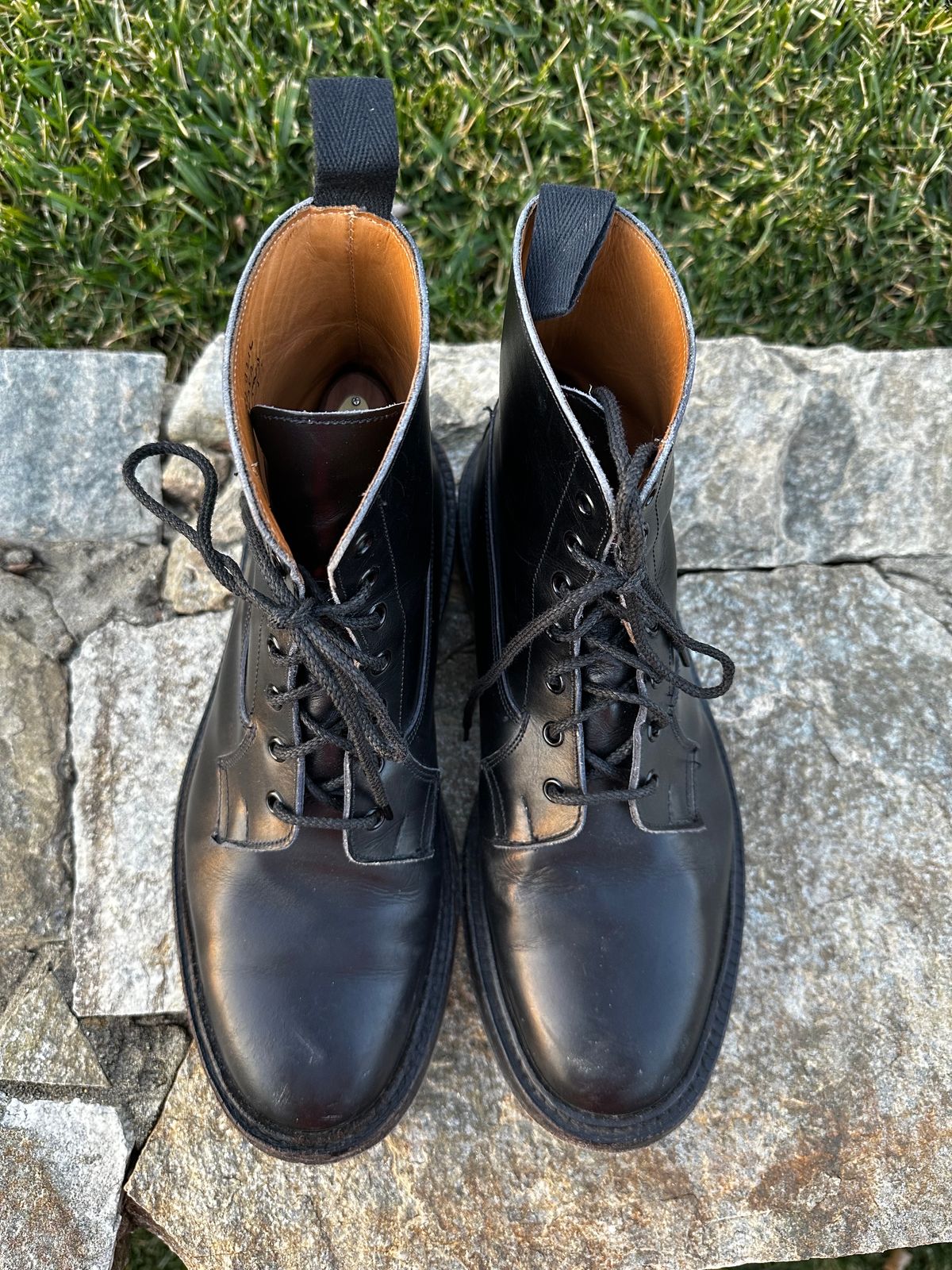 Photo by swampdonkey on January 5, 2024 of the Tricker's Burford Plain Derby Boot in Black Calf.