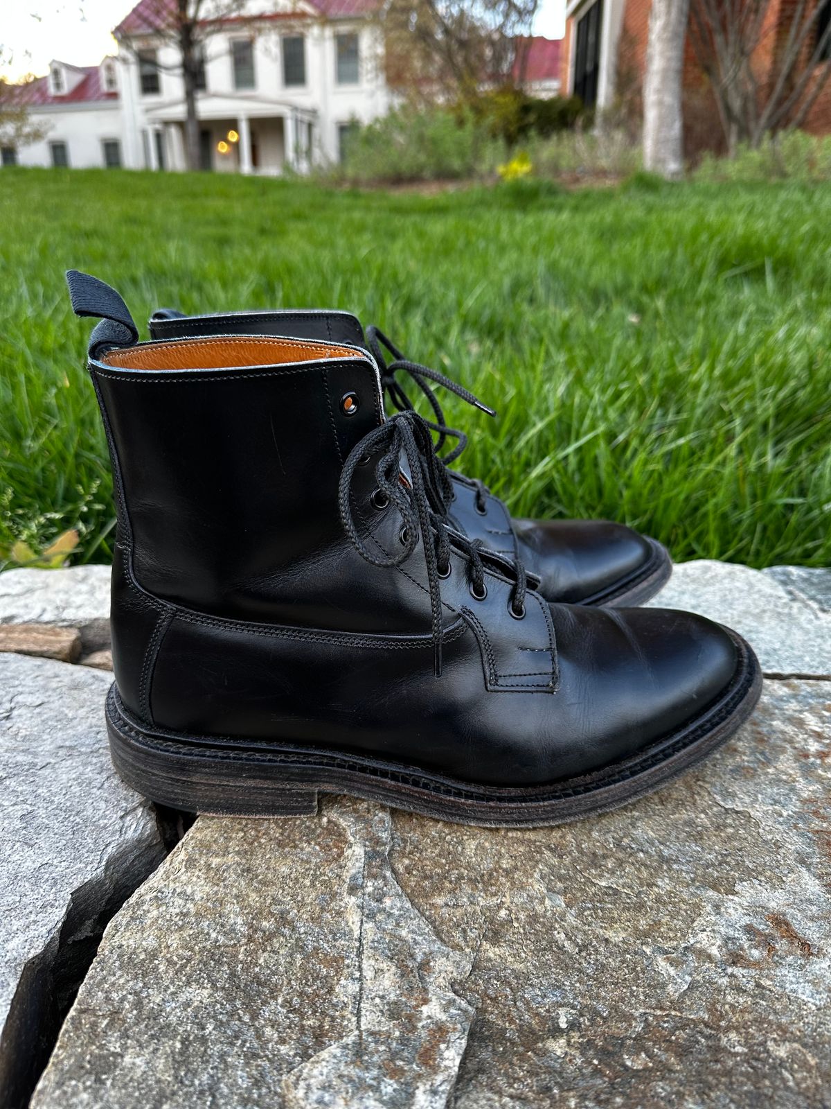 Photo by swampdonkey on April 5, 2024 of the Tricker's Burford Plain Derby Boot in Black Calf.