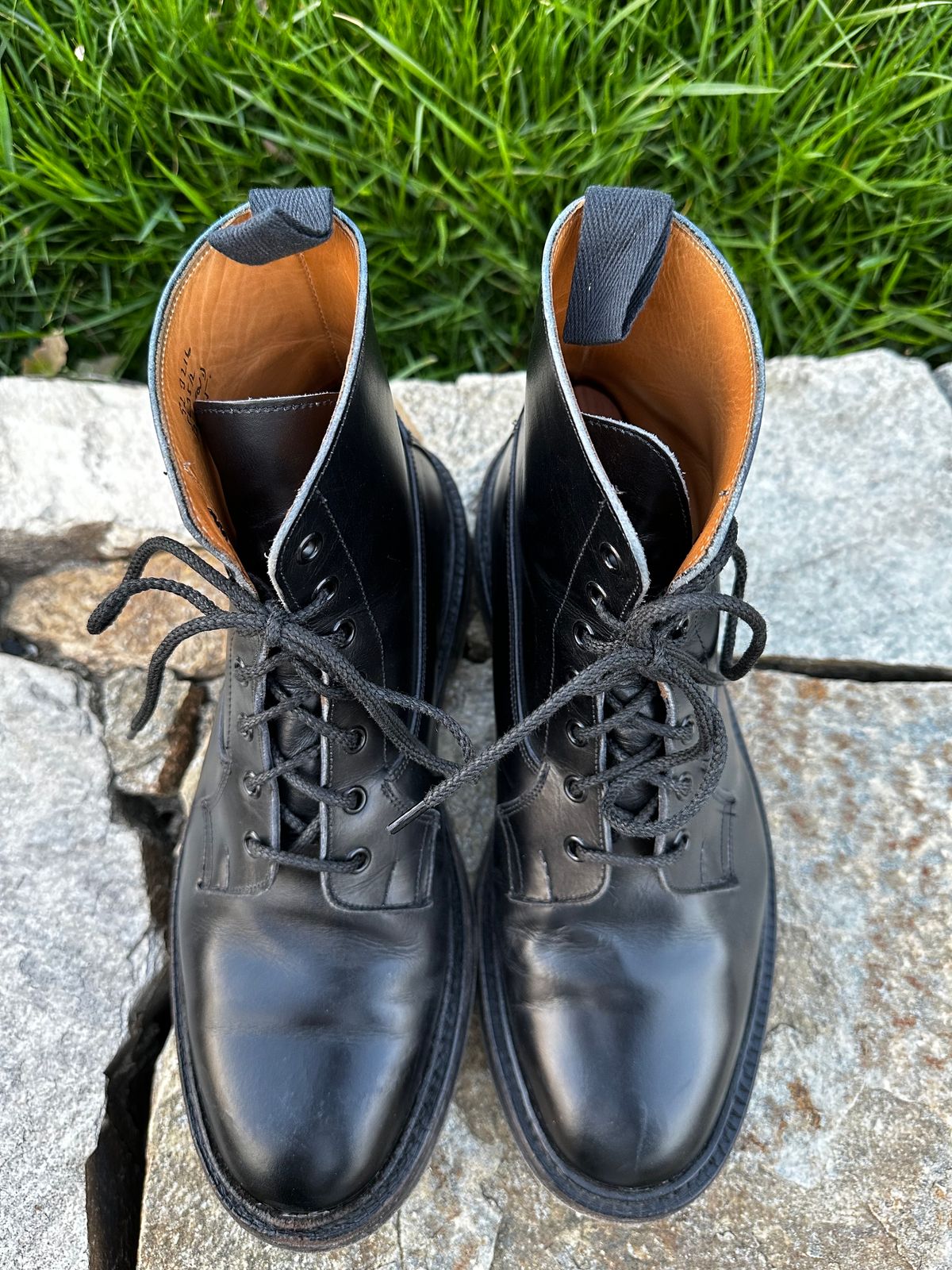 Photo by swampdonkey on April 5, 2024 of the Tricker's Burford Plain Derby Boot in Black Calf.
