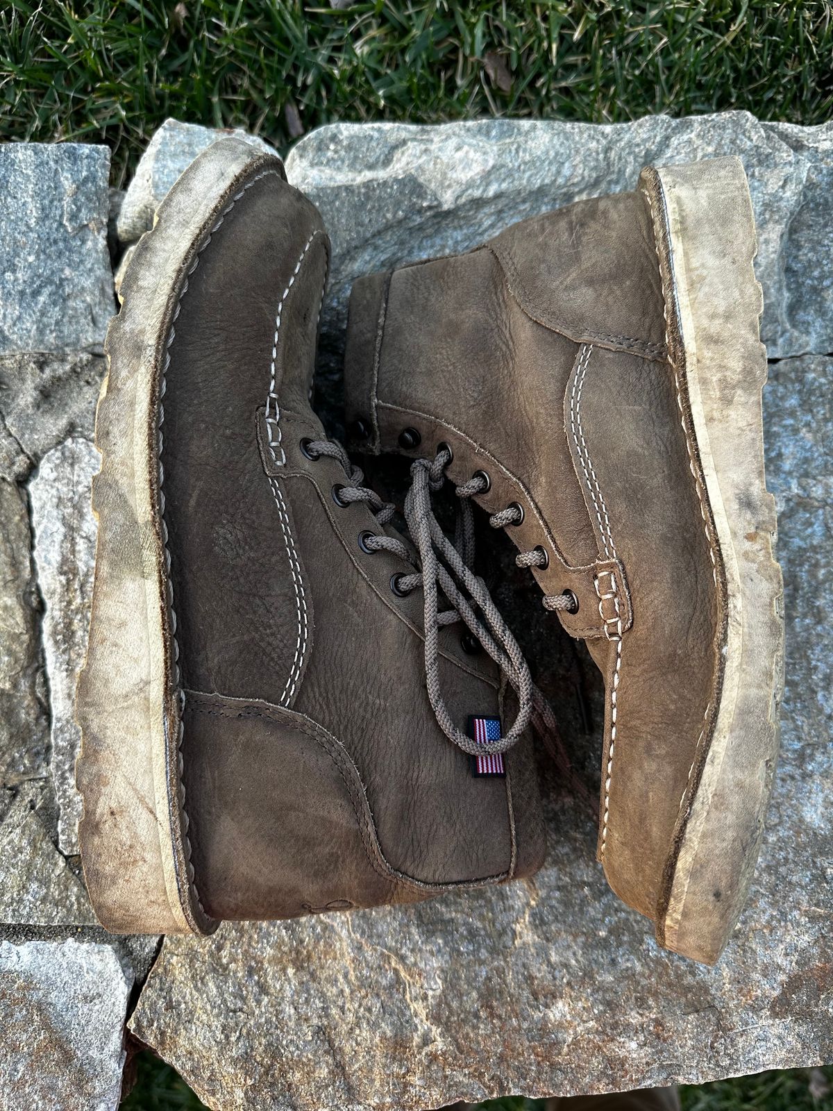 Photo by swampdonkey on January 5, 2024 of the Danner Bull Run Lux in Vintage sterling.
