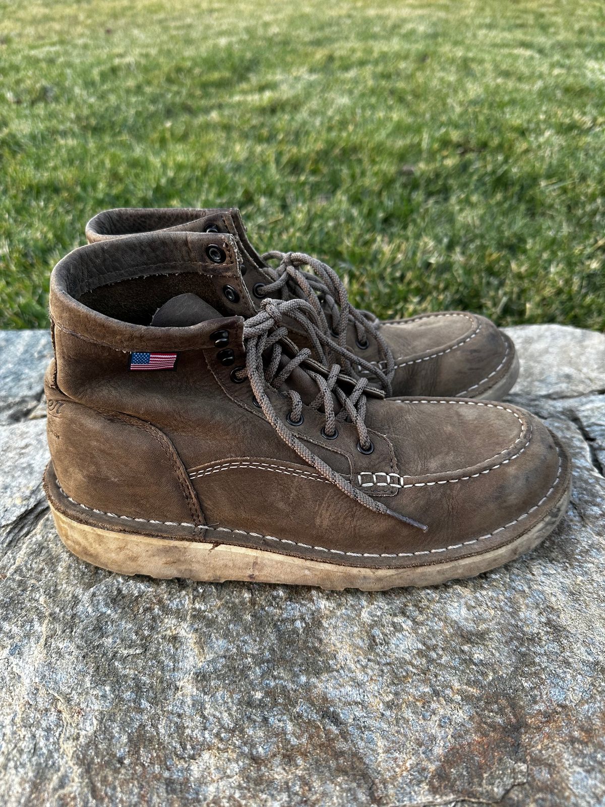 Photo by swampdonkey on January 5, 2024 of the Danner Bull Run Lux in Vintage sterling.