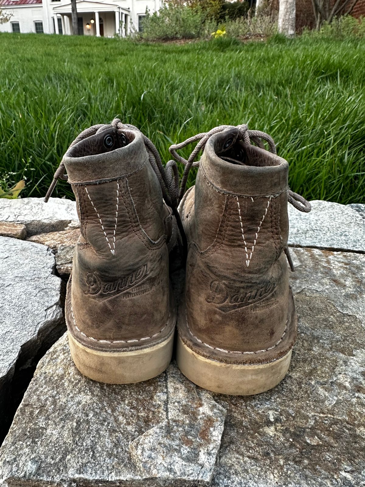 Photo by swampdonkey on April 5, 2024 of the Danner Bull Run Lux in Vintage sterling.
