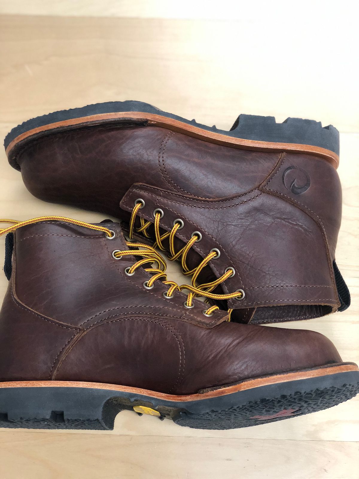 Photo by dennis_origin on October 4, 2022 of the Unknown Maker Unknown Model in Horween Natural Bison.