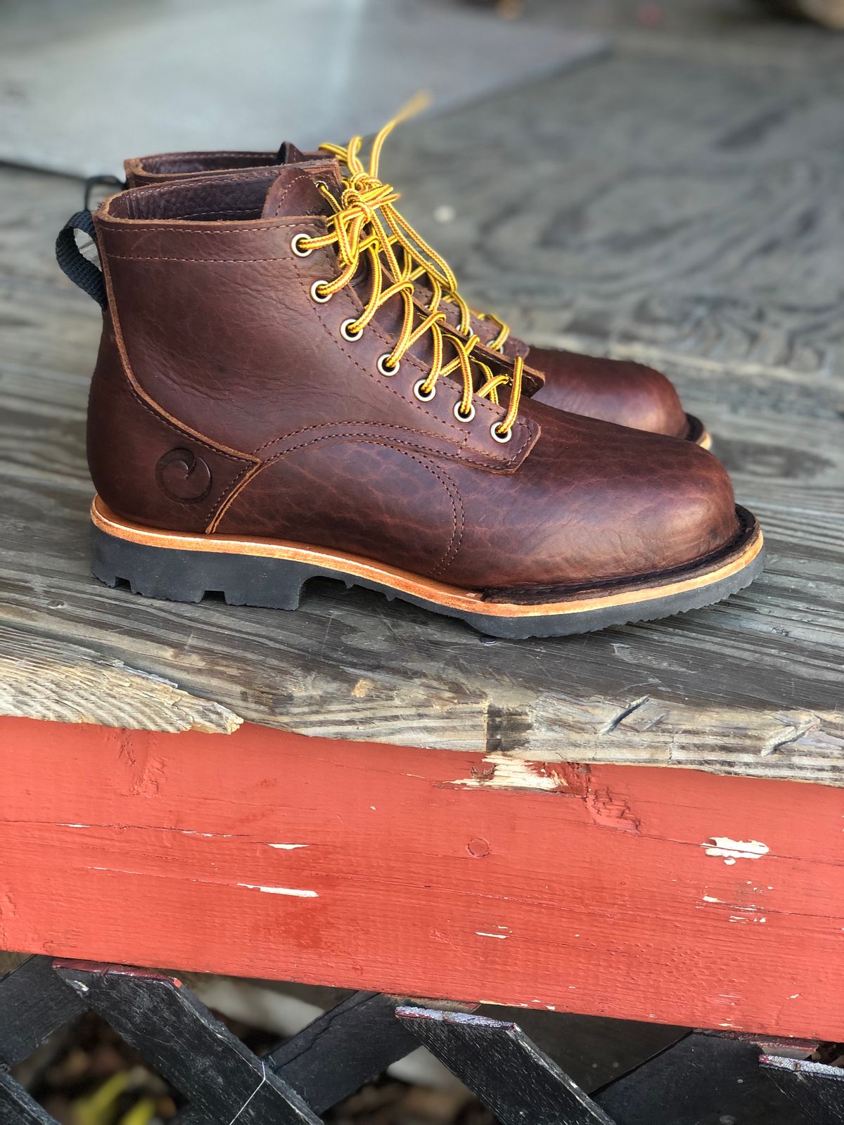 Photo by dennis_origin on October 4, 2022 of the Unknown Maker Unknown Model in Horween Natural Bison.