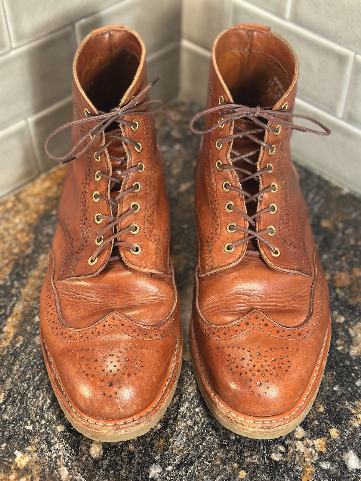 Photo by cows_electronico on October 1, 2025 of the Rancourt & Co. Shortwing Boot in Walnut Latigo.