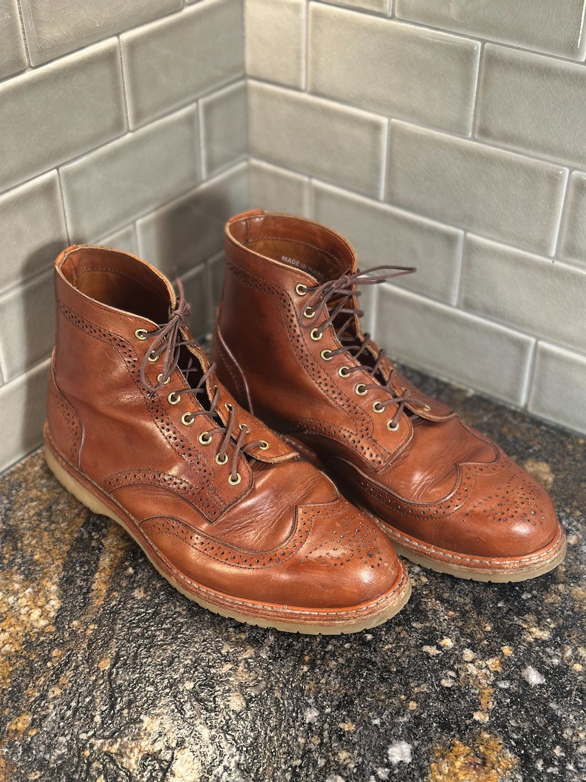 Photo by cows_electronico on October 1, 2025 of the Rancourt & Co. Shortwing Boot in Walnut Latigo.