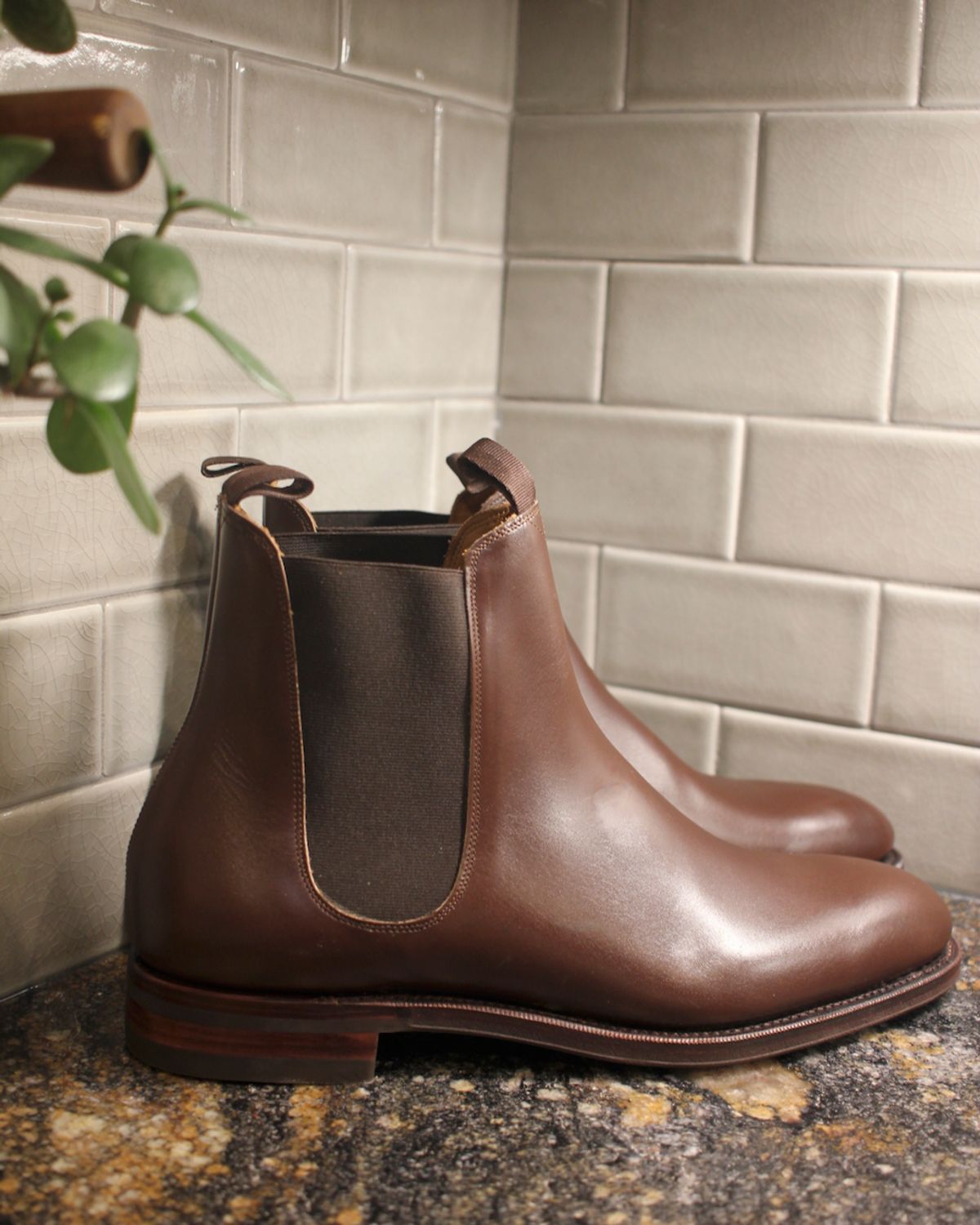 Photo by cows_electronico on November 1, 2023 of the Meermin Chelsea Boot in Du Puy Brown Box Calf.