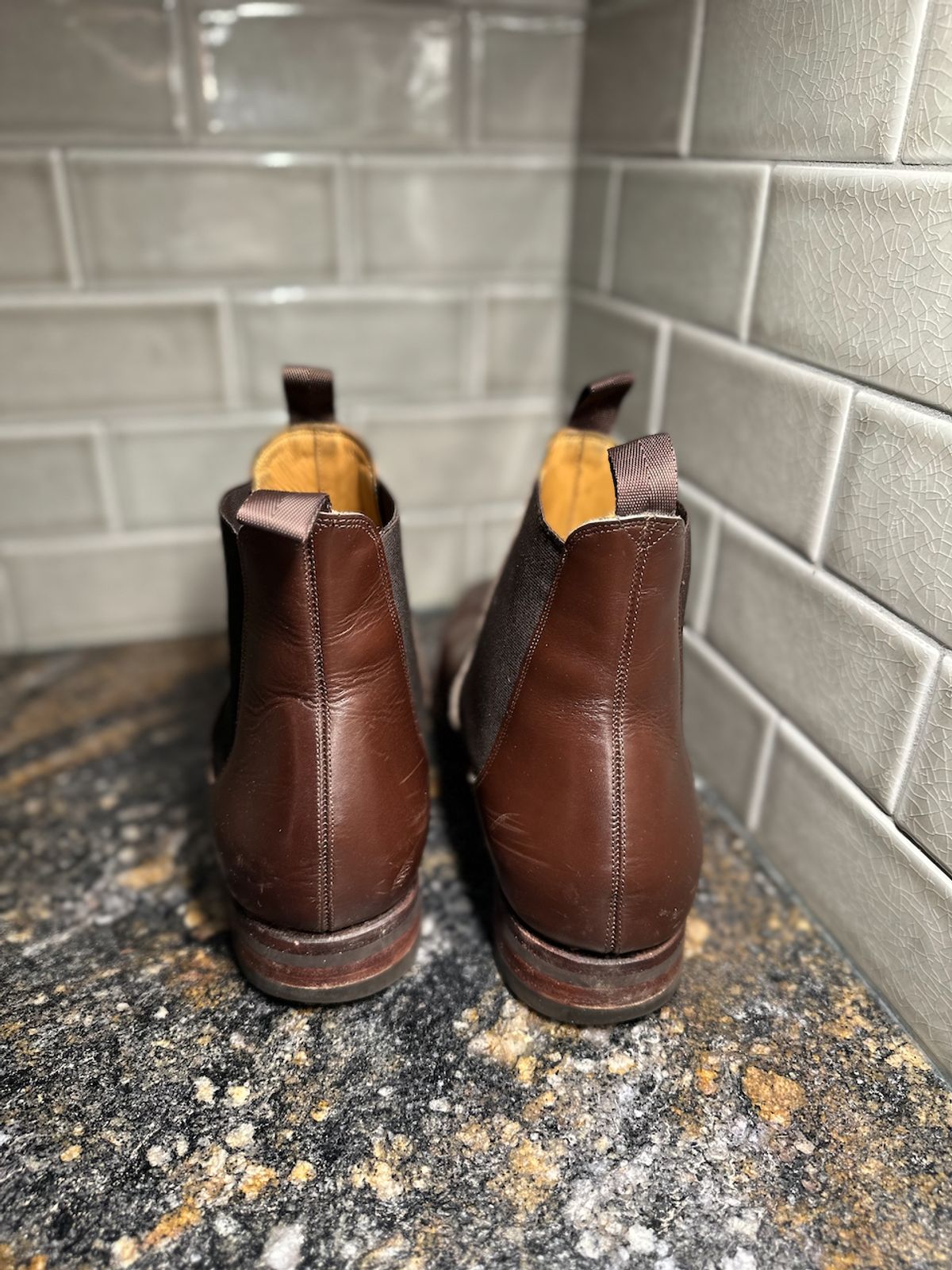 Photo by cows_electronico on December 5, 2023 of the Meermin Chelsea Boot in Du Puy Brown Box Calf.