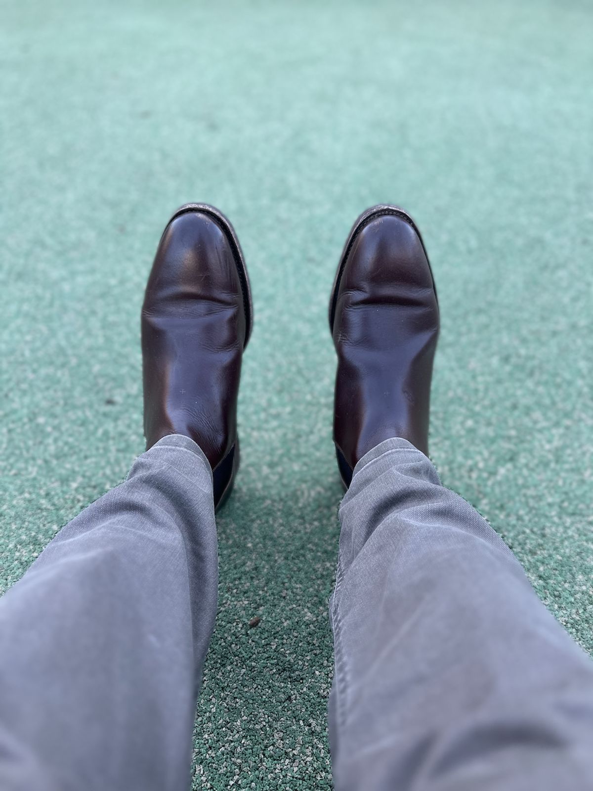Photo by cows_electronico on January 5, 2024 of the Meermin Chelsea Boot in Du Puy Brown Box Calf.