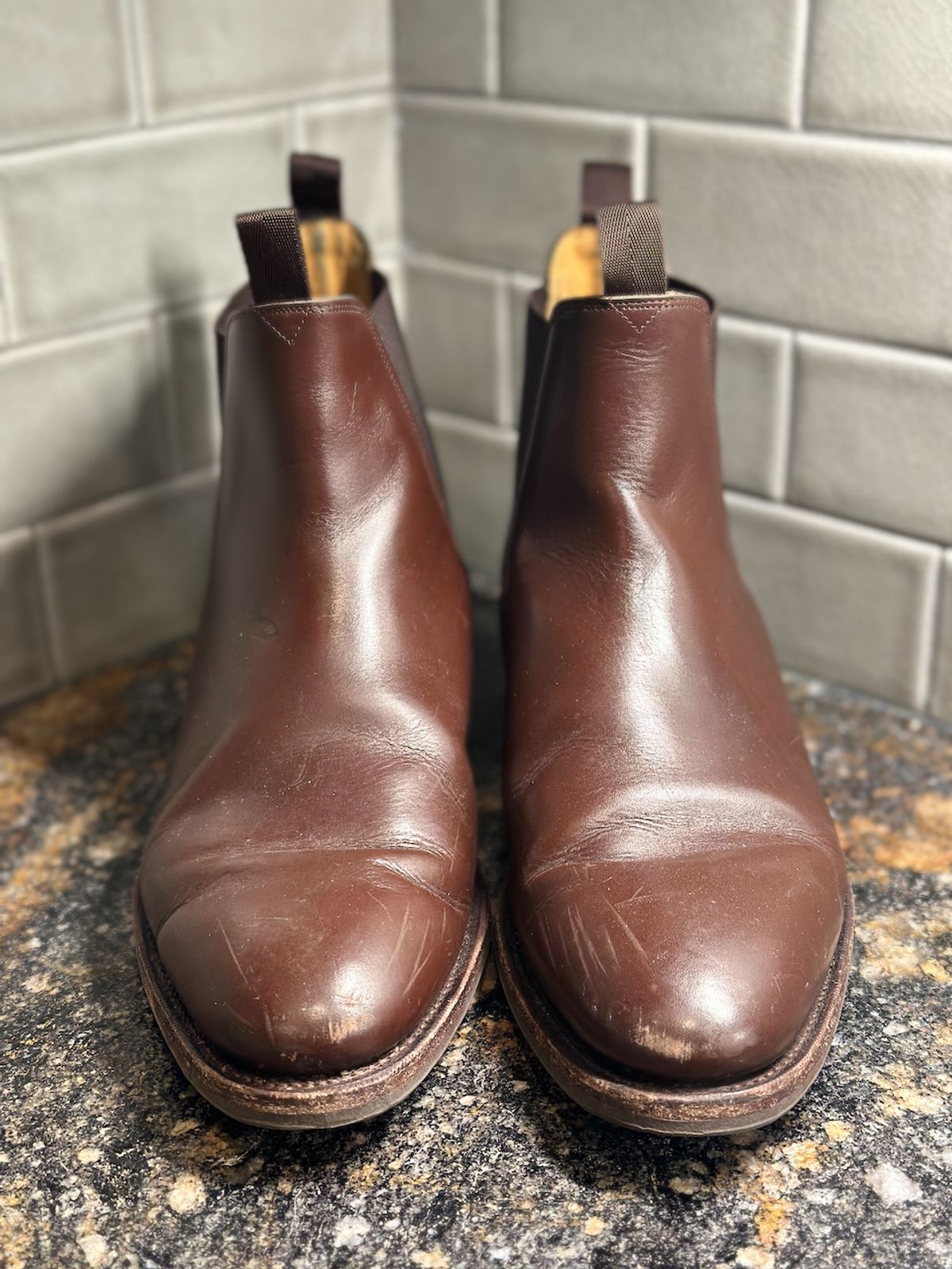 Photo by cows_electronico on January 5, 2024 of the Meermin Chelsea Boot in Du Puy Brown Box Calf.