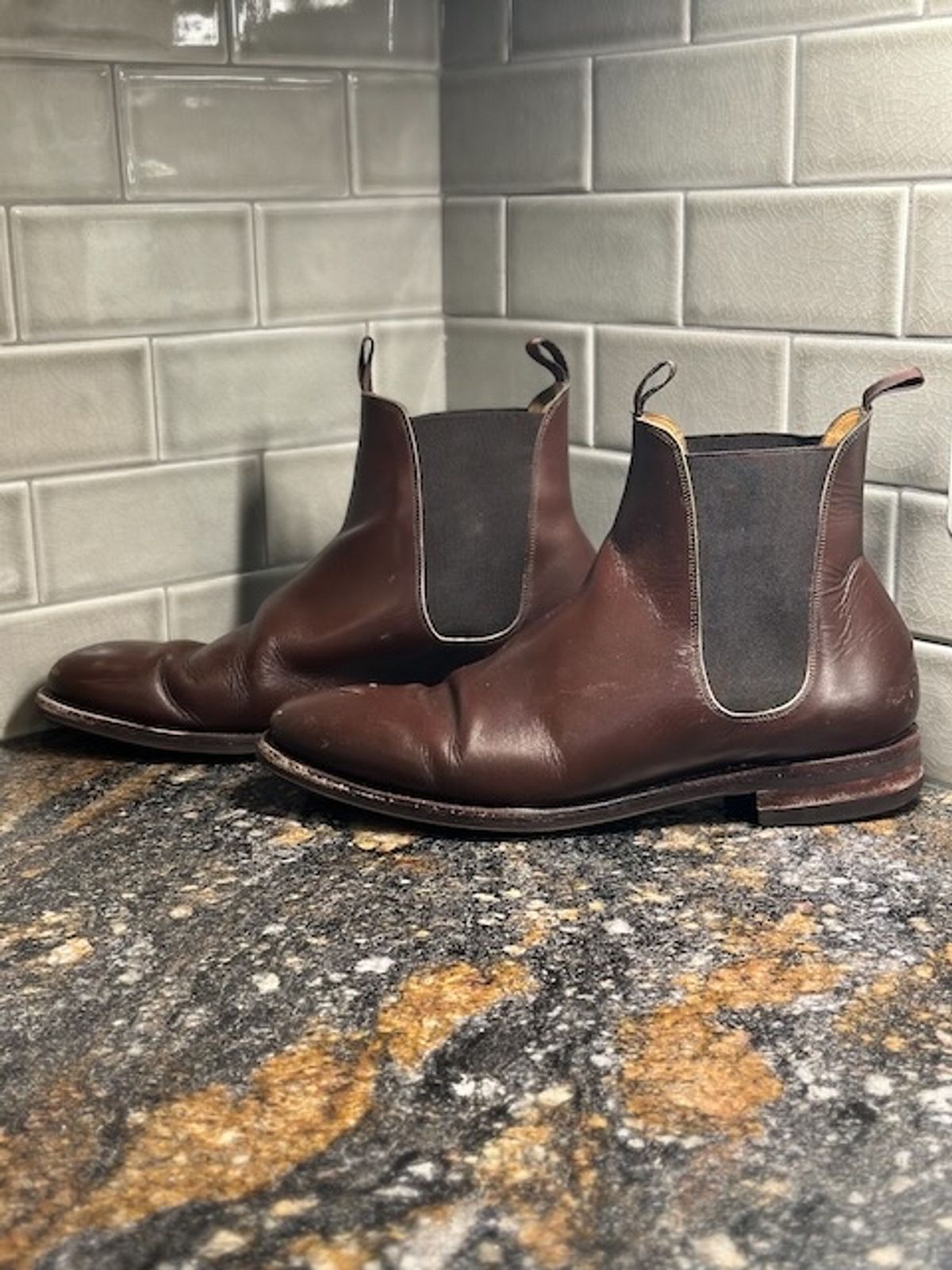 Photo by cows_electronico on February 6, 2024 of the Meermin Chelsea Boot in Du Puy Brown Box Calf.