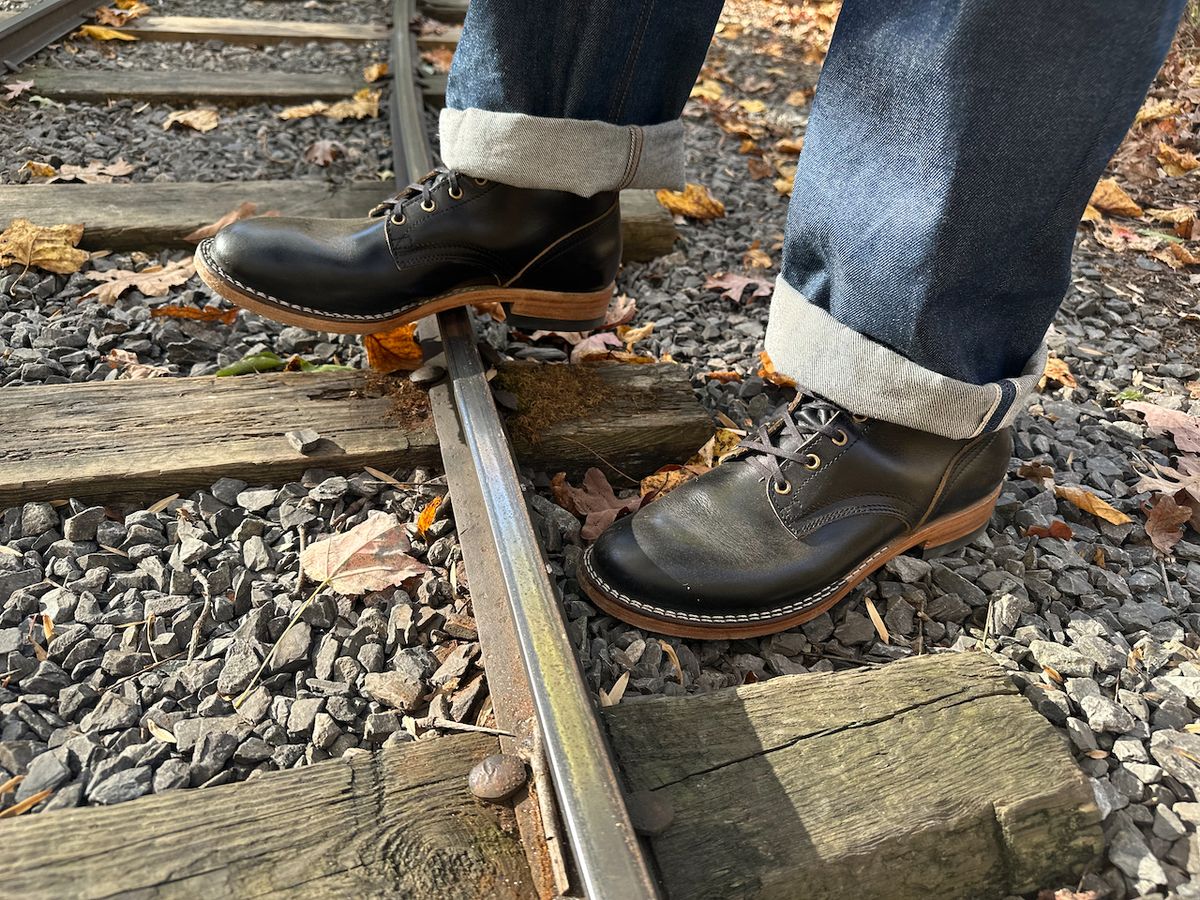Photo by cows_electronico on October 27, 2024 of the Nicks Free Range in Horween Black Teacore Chromexcel.