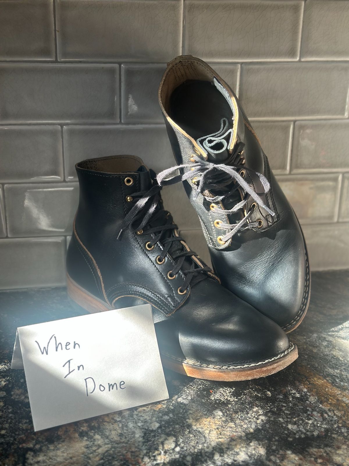 Photo by cows_electronico on November 5, 2024 of the Nicks Free Range in Horween Black Teacore Chromexcel.