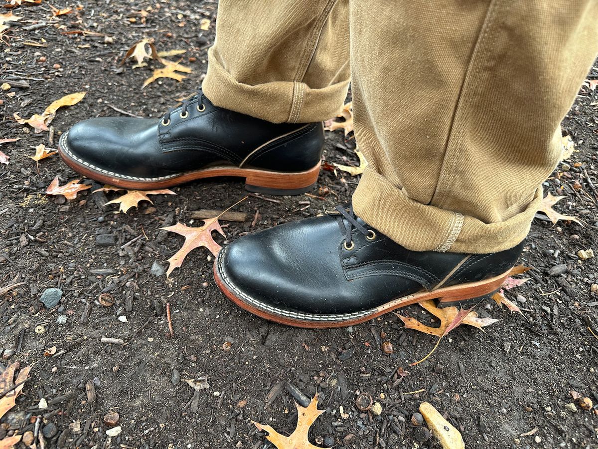 Photo by cows_electronico on December 5, 2024 of the Nicks Free Range in Horween Black Teacore Chromexcel.