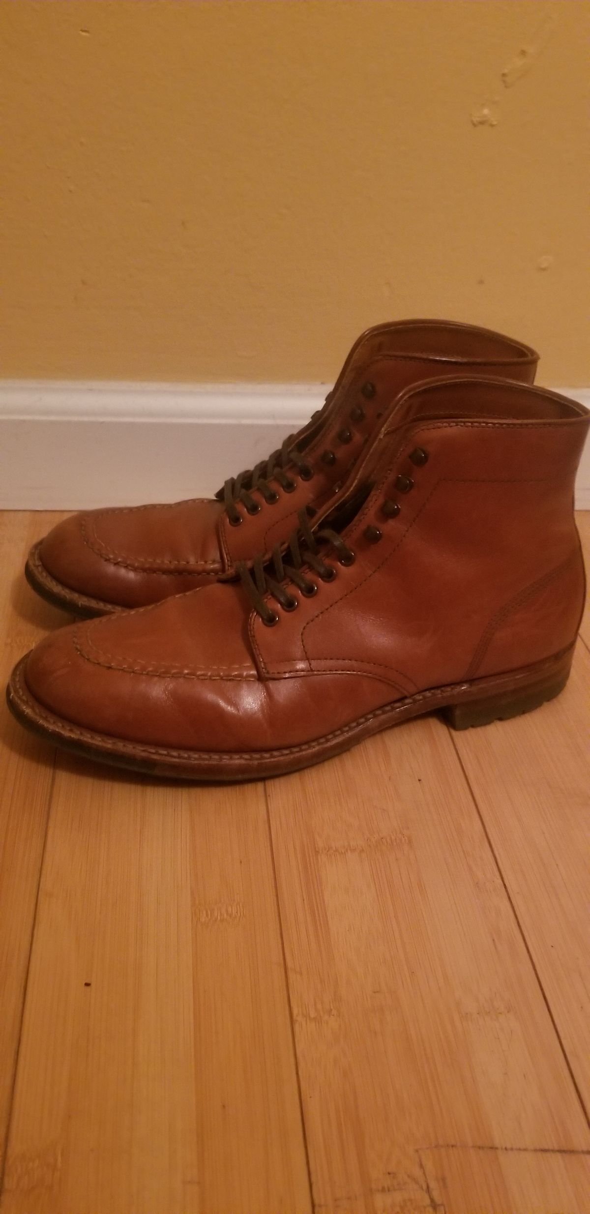 Photo by tigertim on January 4, 2023 of the Alden Indy Boot in Unlisted Leather.