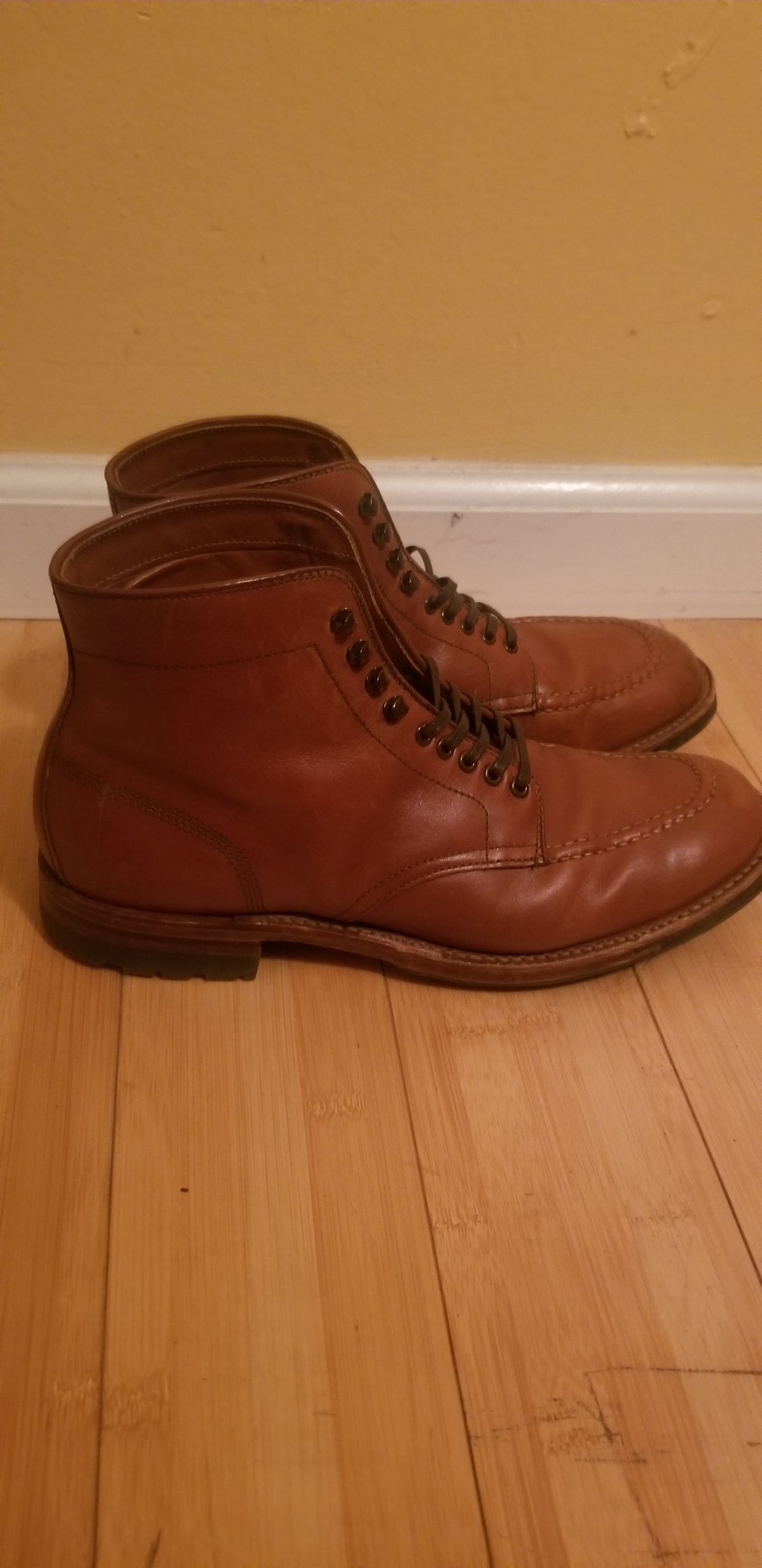 Photo by tigertim on January 4, 2023 of the Alden Indy Boot in Unlisted Leather.