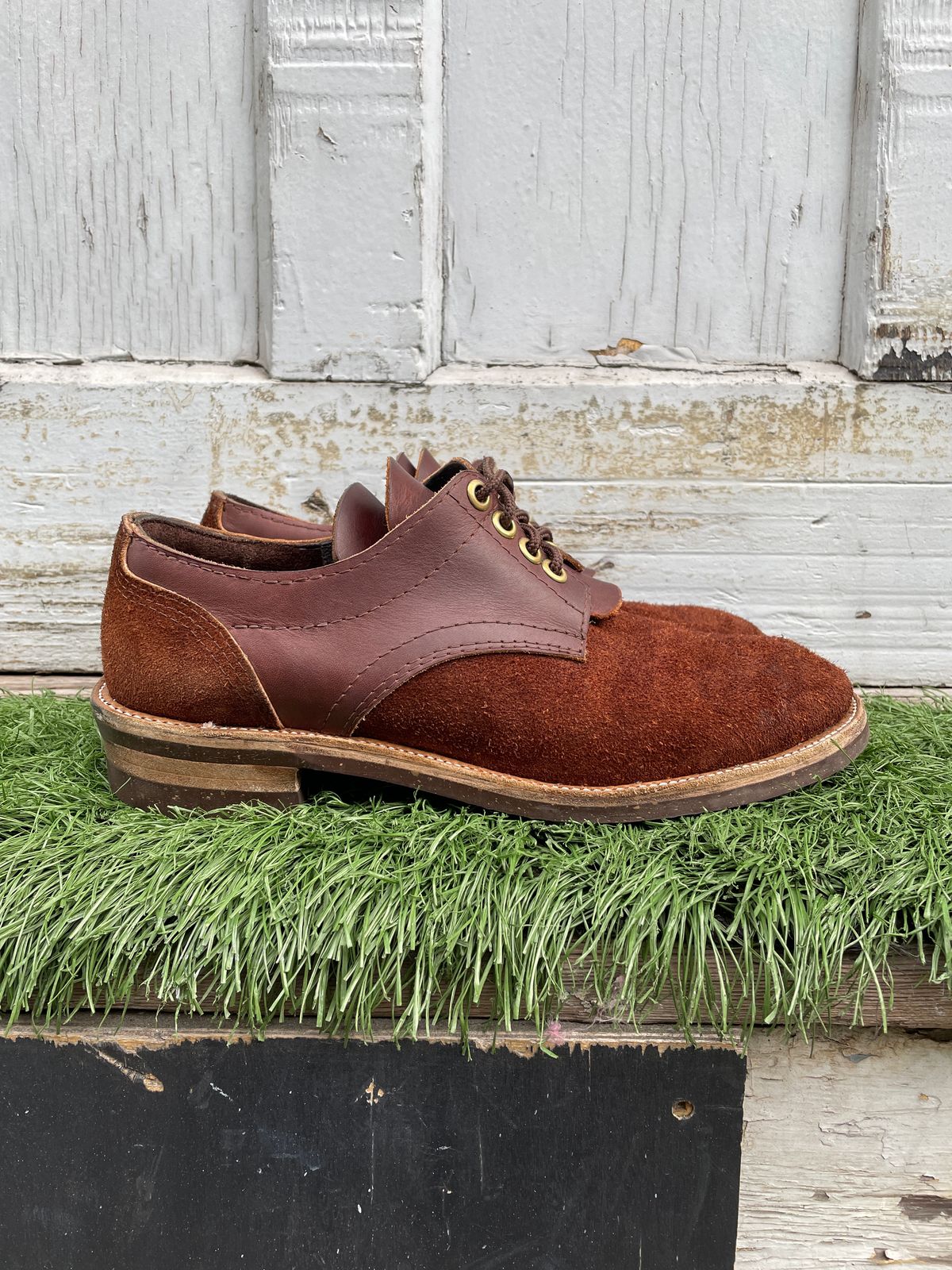 Photo by powerserge on March 6, 2023 of the Self-Made Work Oxford in LaBelle Supply Walnut Oil Tanned Loggertan.