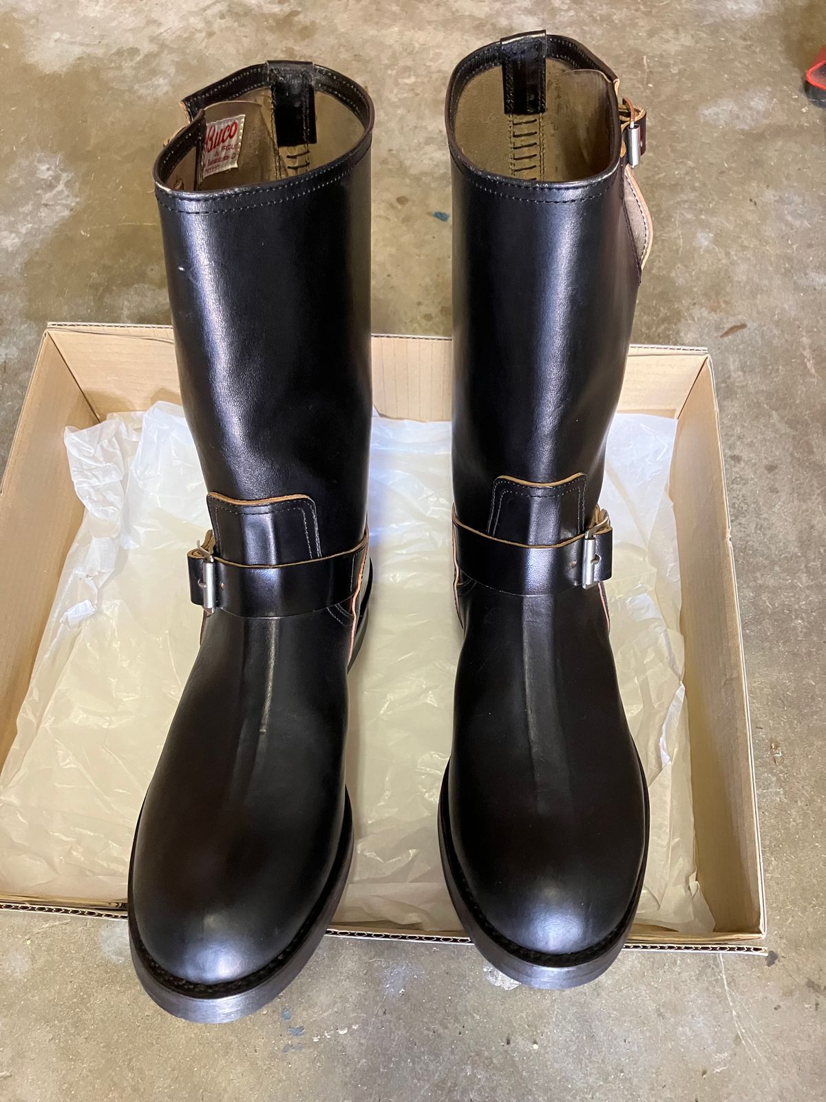 Photo by Bangarang on October 1, 2023 of the The Real McCoy's Buco Engineer Boots in Shinki Black Oiled Horsebutt.