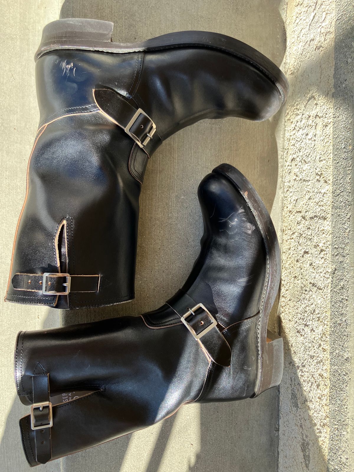 Photo by Bangarang on November 8, 2023 of the The Real McCoy's Buco Engineer Boots in Shinki Black Oiled Horsebutt.