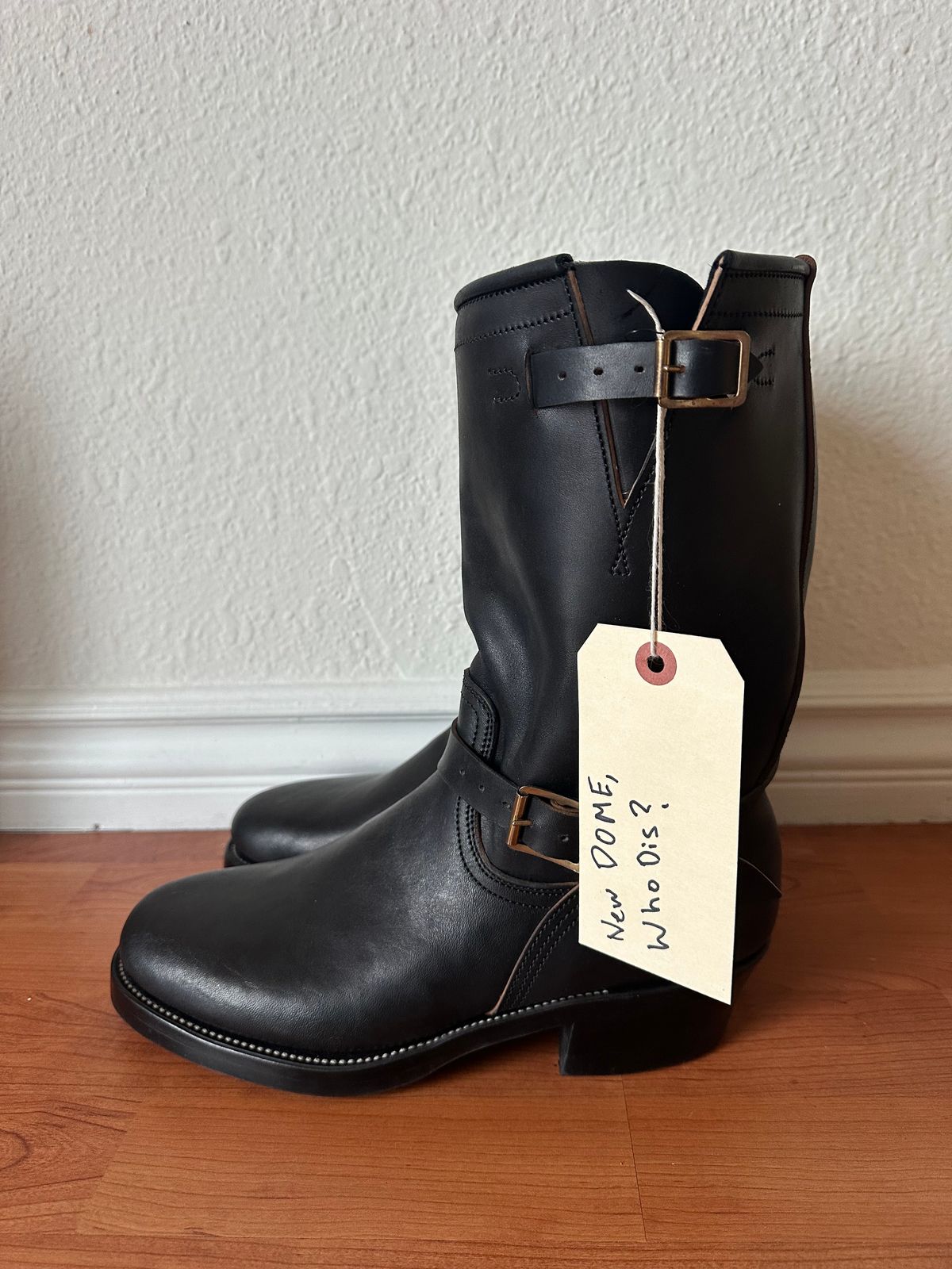 Photo by jfan on October 1, 2025 of the Unsung U 22-2 Engineer Boot in Maryam Toscanello Horsebutt Overdyed Black.