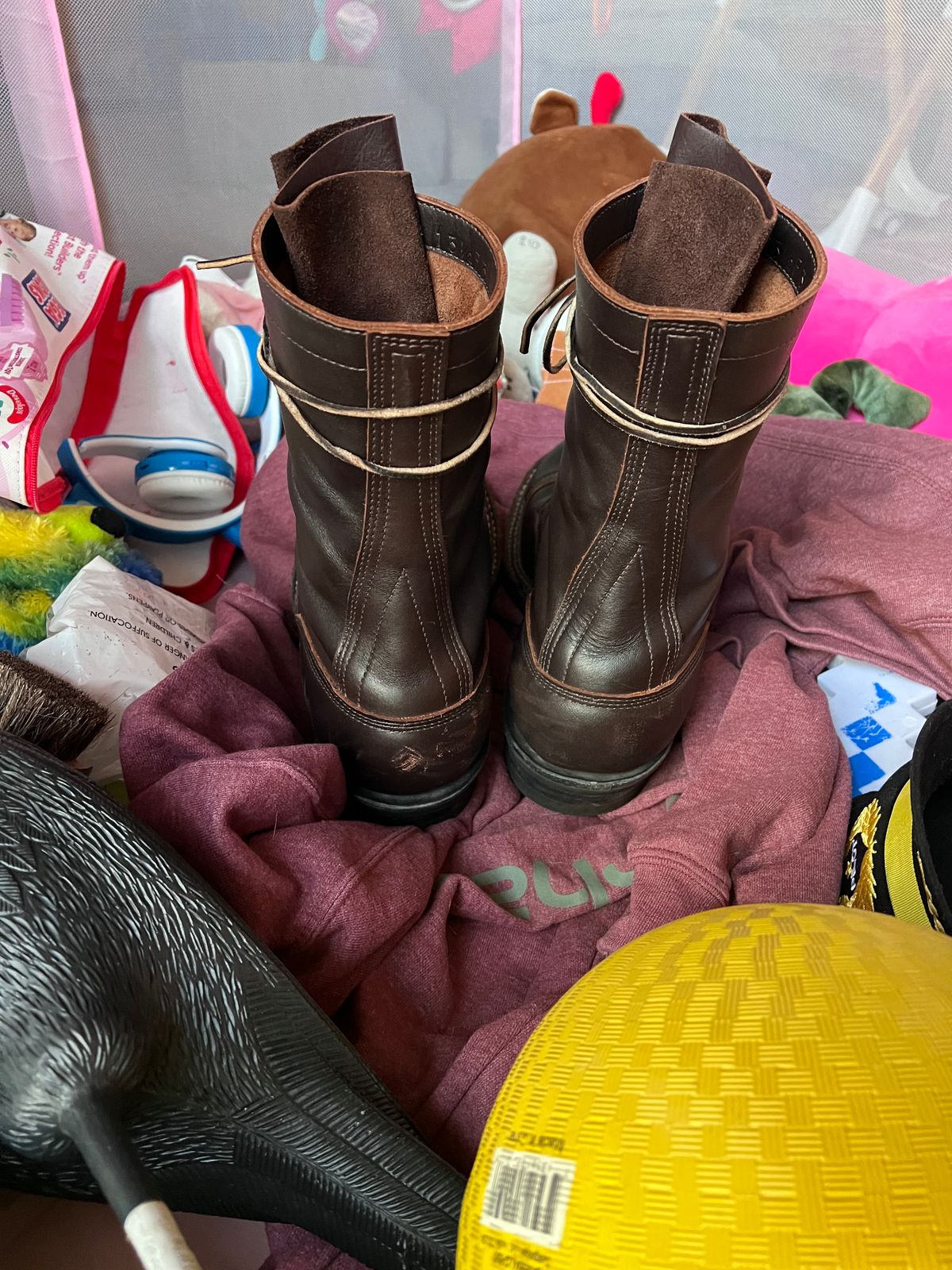 Photo by Val on October 3, 2025 of the White's Smokejumper in Seidel Brown Dress.