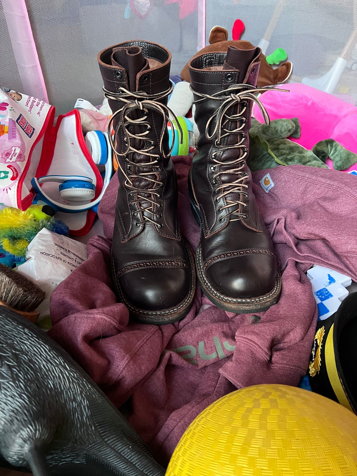 Photo by Val on October 3, 2025 of the White's Smokejumper in Seidel Brown Dress.