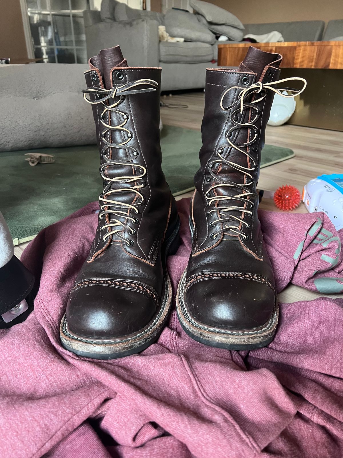 Photo by Val on December 5, 2025 of the White's Smokejumper in Seidel Brown Dress.