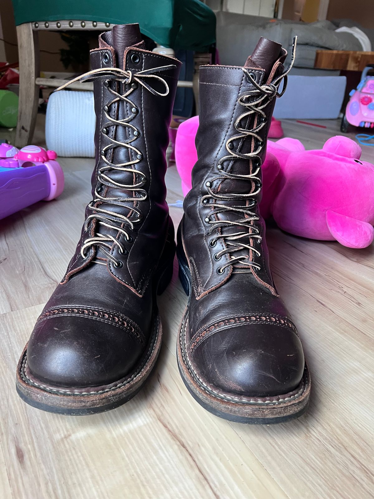 Photo by Val on January 5, 2026 of the White's Smokejumper in Seidel Brown Dress.