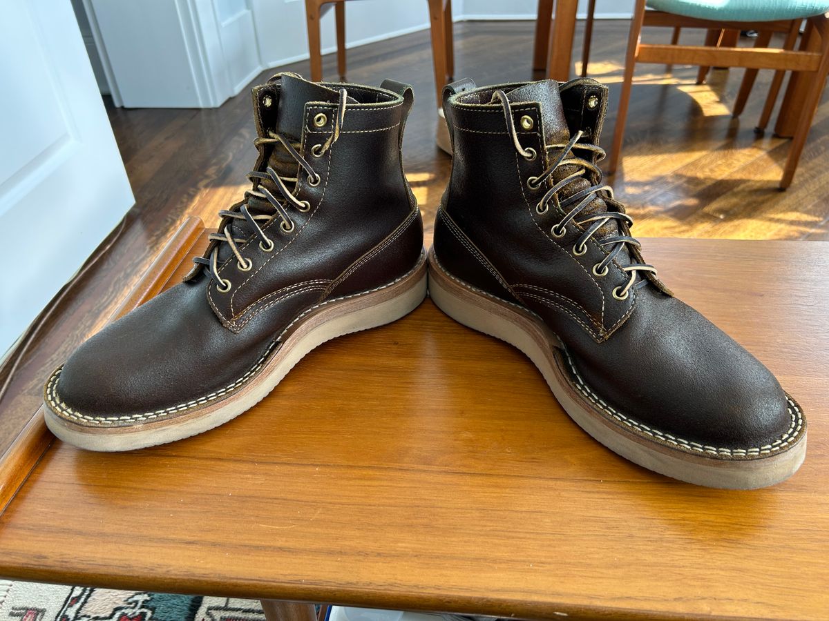 Photo by solly on April 8, 2025 of the White's C350-CS in Horween Cinnamon Waxed Flesh.