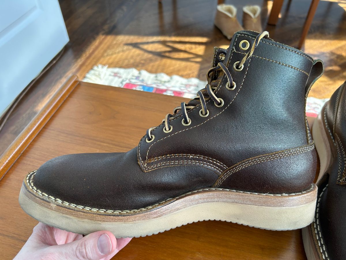 Photo by solly on April 8, 2025 of the White's C350-CS in Horween Cinnamon Waxed Flesh.