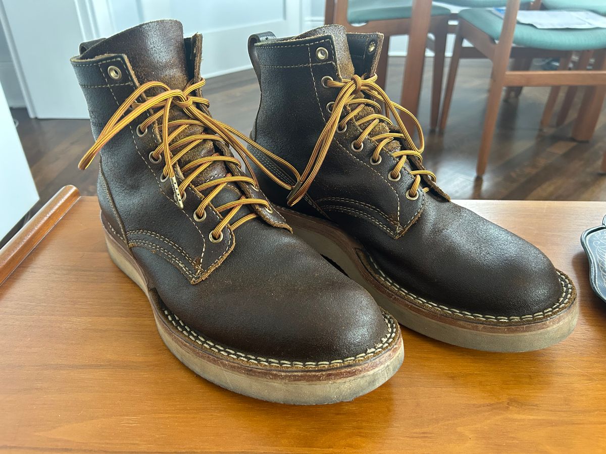 Photo by solly on November 25, 2025 of the White's C350-CS in Horween Cinnamon Waxed Flesh.