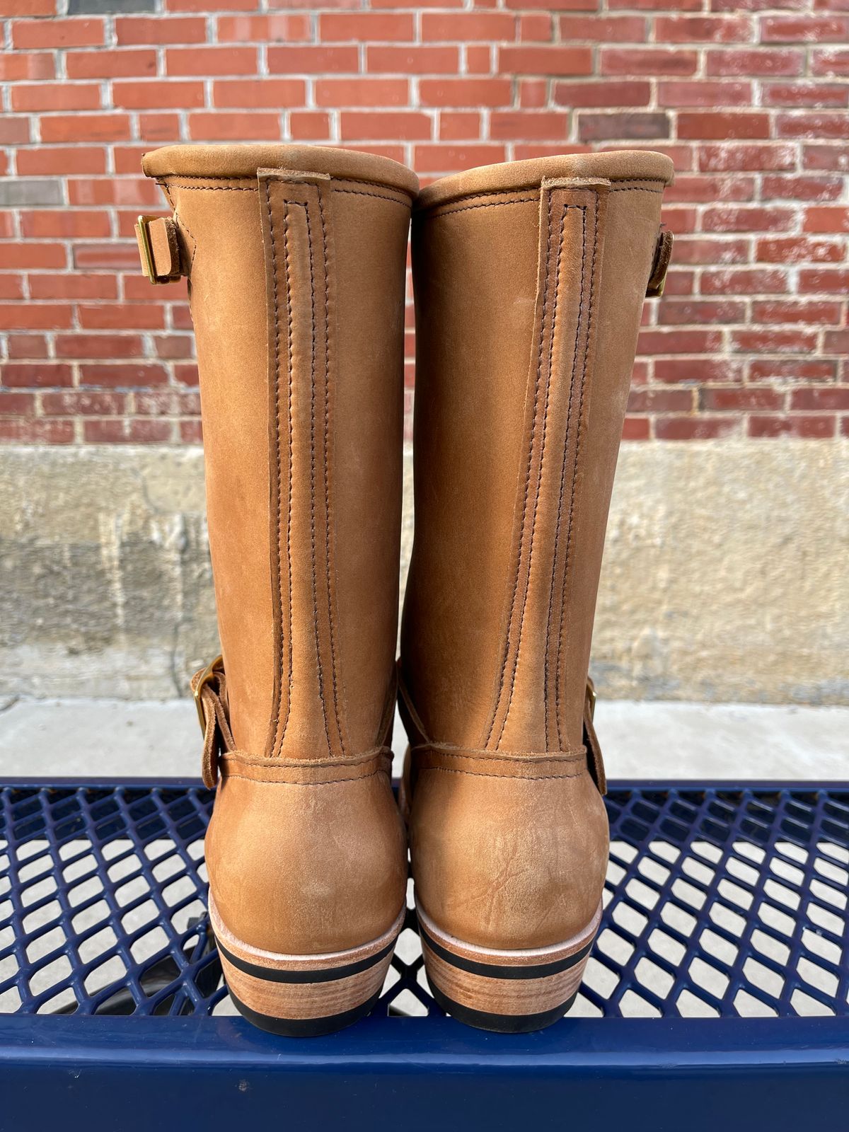 Photo by 32oz_denim on October 1, 2024 of the Nicks StationMaster in Seidel 1964 Tan.