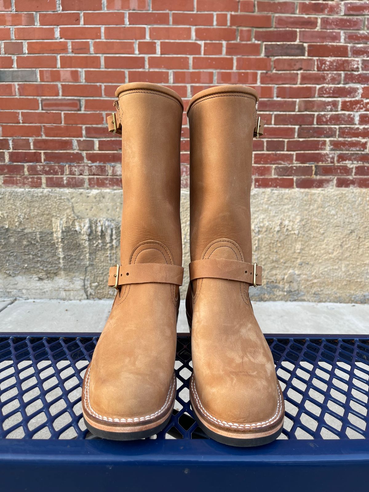 Photo by 32oz_denim on October 1, 2024 of the Nicks StationMaster in Seidel 1964 Tan.